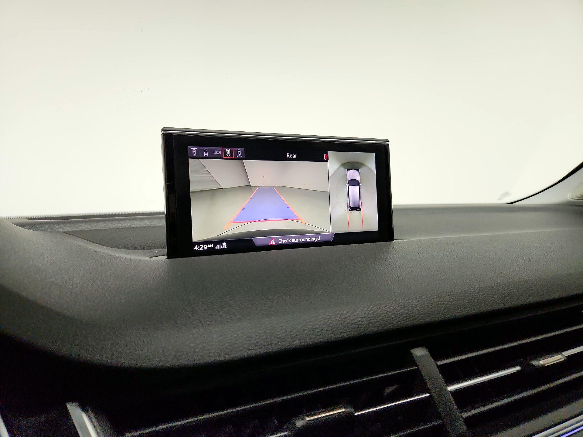 Thumbnail: 2019 Audi Q7 - 15