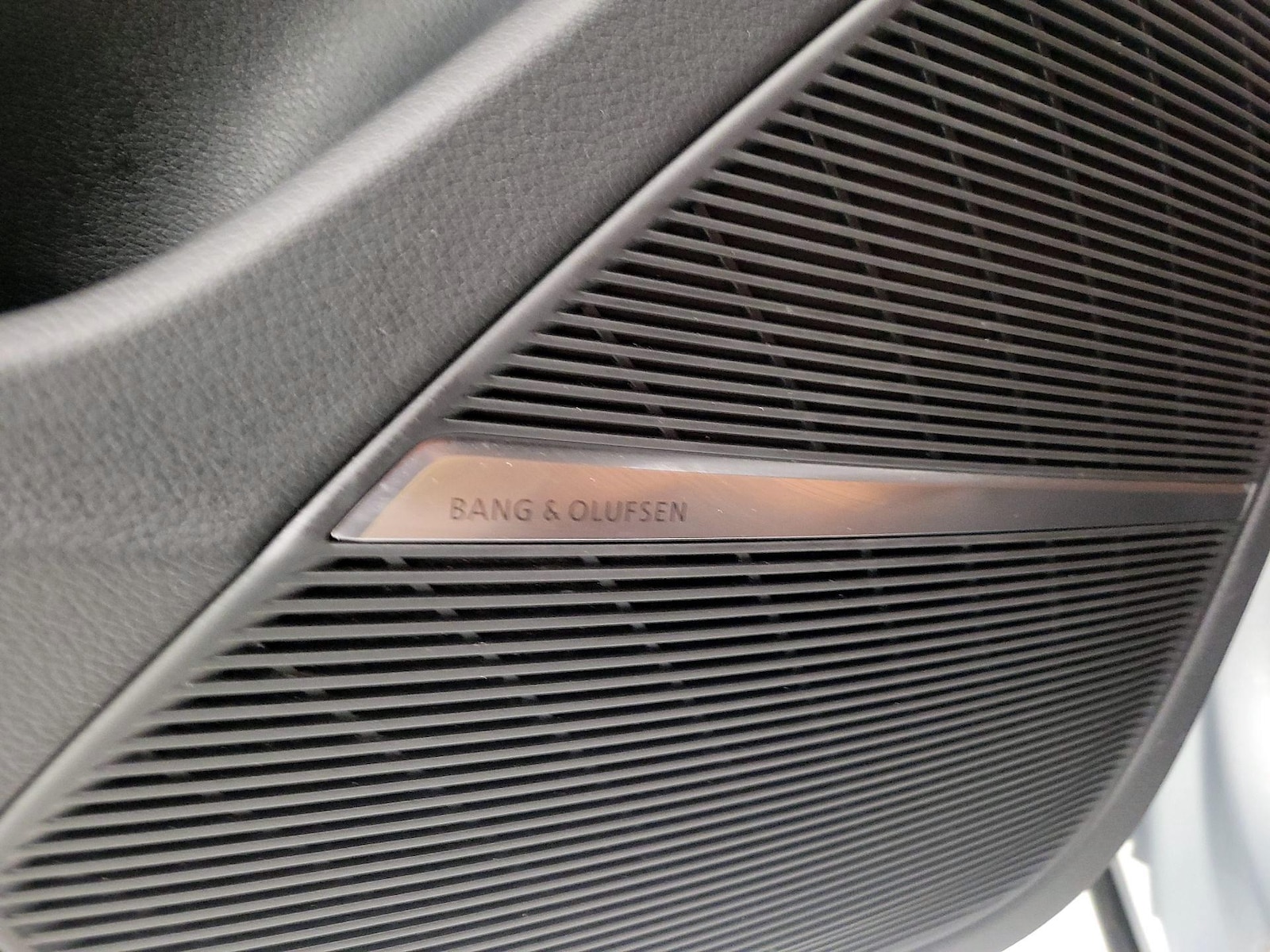 2025 Audi Q8 Prestige - Photo 24