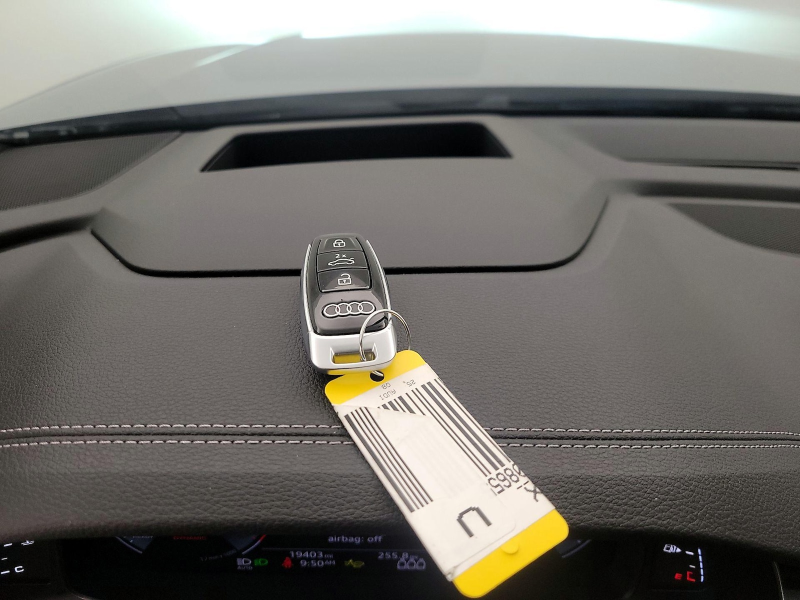 2025 Audi Q8 Prestige - Photo 25