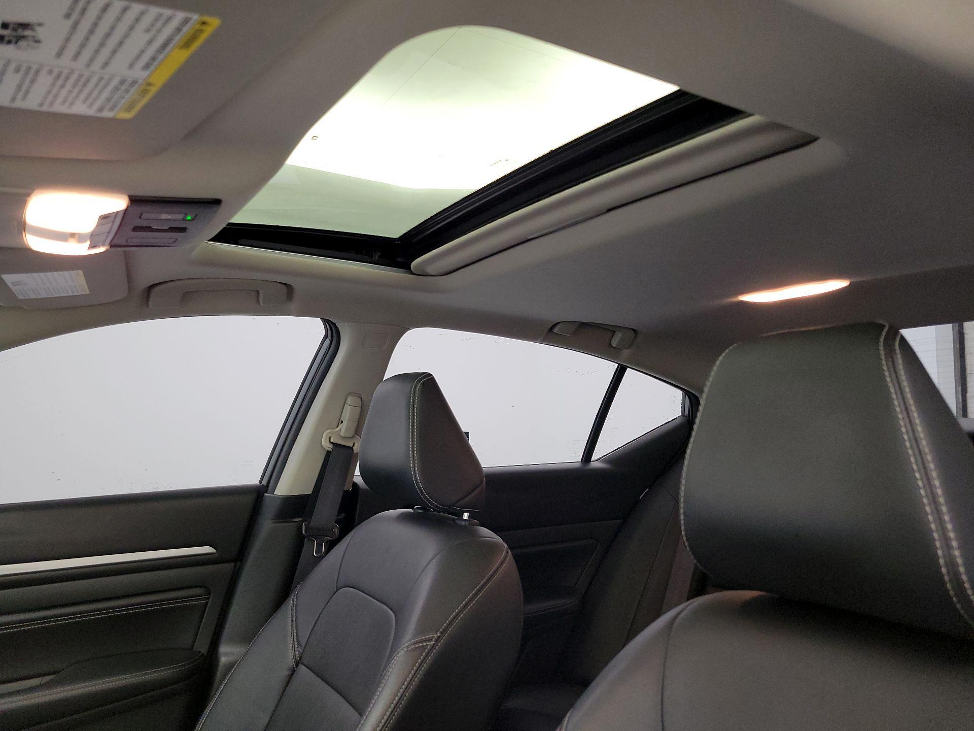 Thumbnail: 2021 Nissan Altima - 20