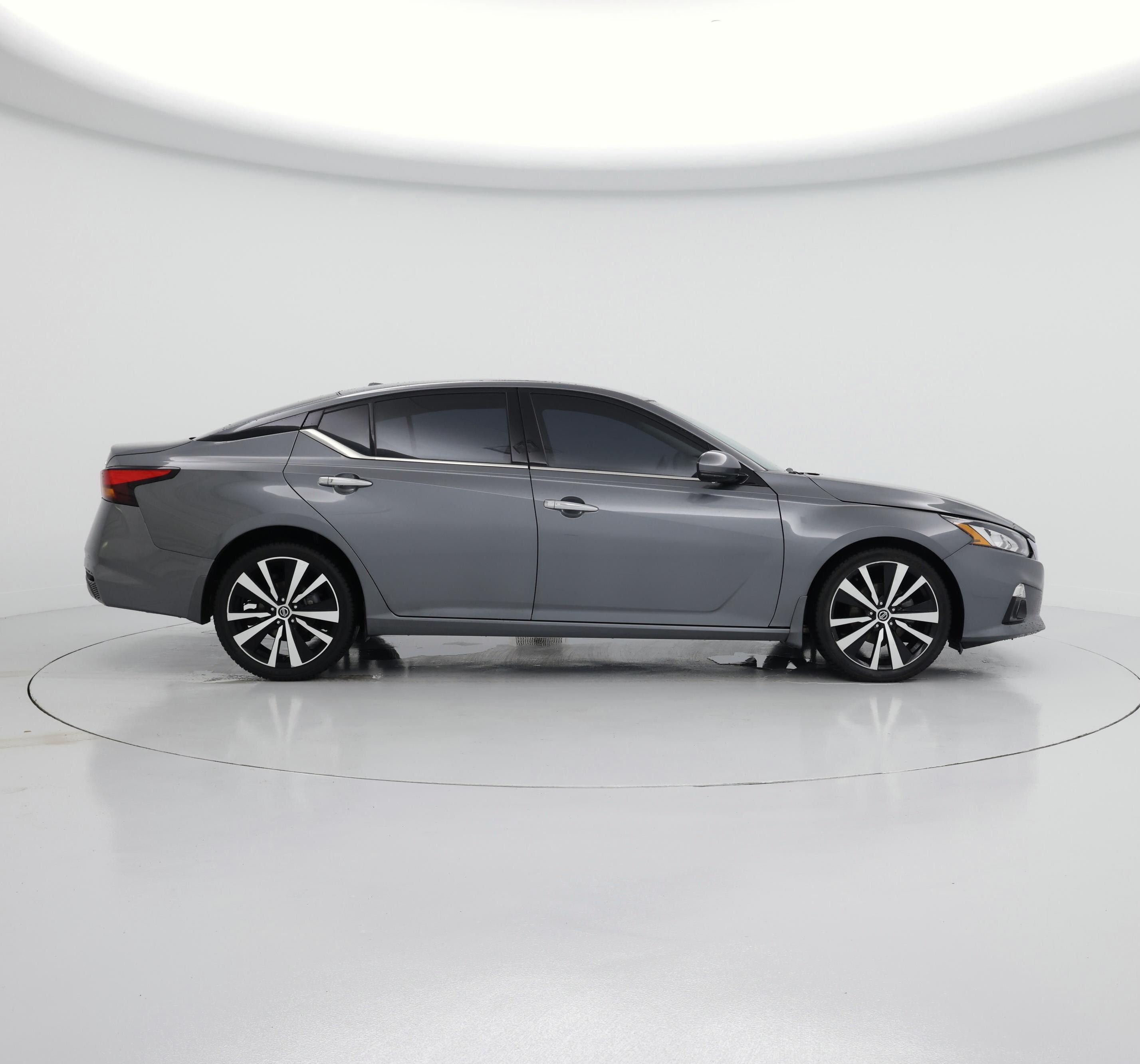Thumbnail: 2021 Nissan Altima - 7