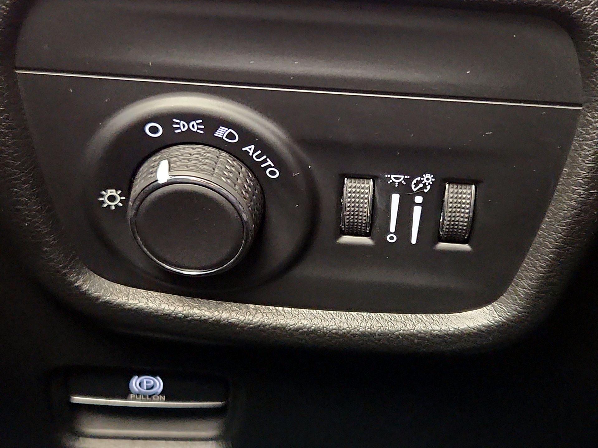 Thumbnail: 2023 Jeep Grand Cherokee - 13