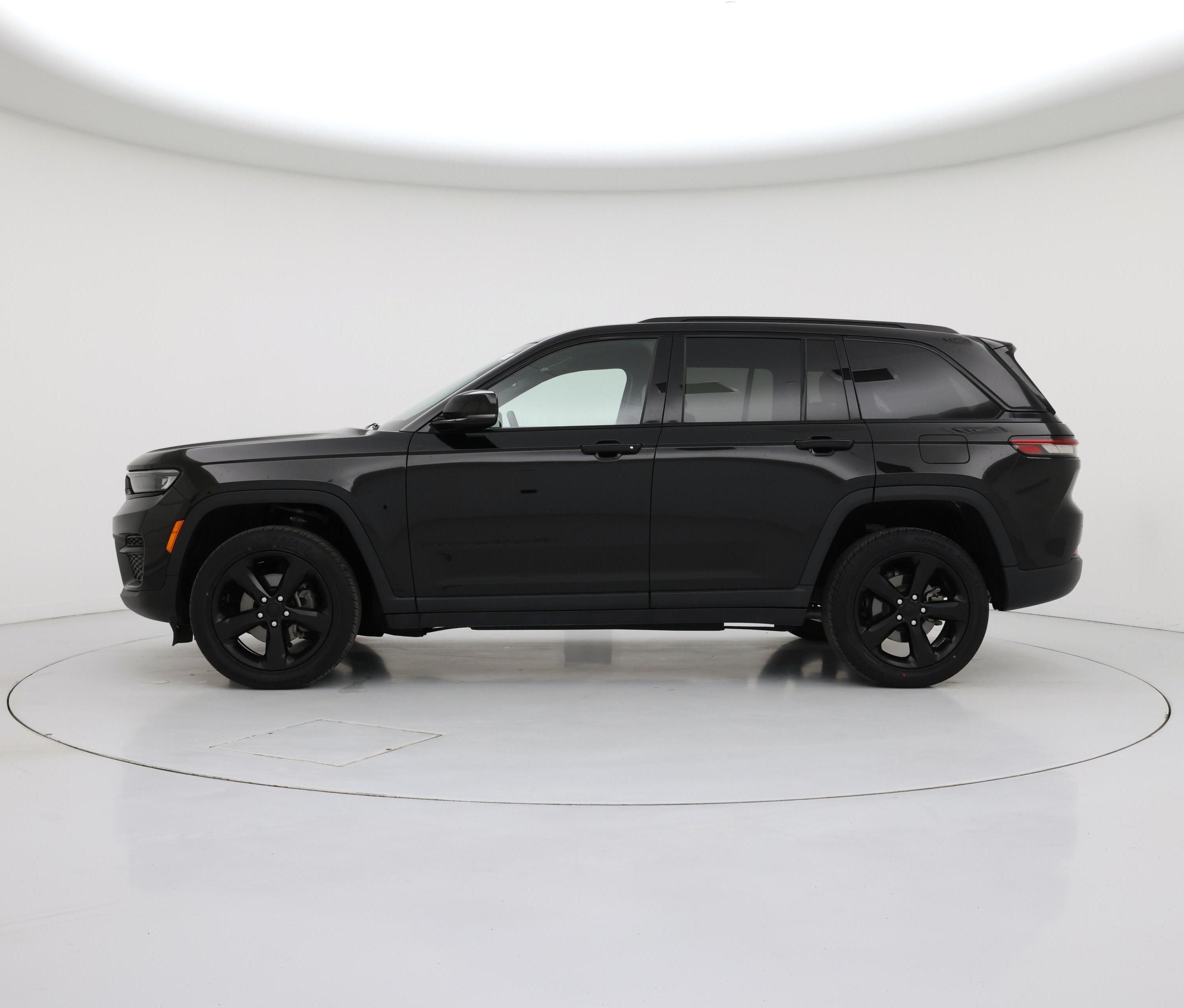 Thumbnail: 2023 Jeep Grand Cherokee - 3