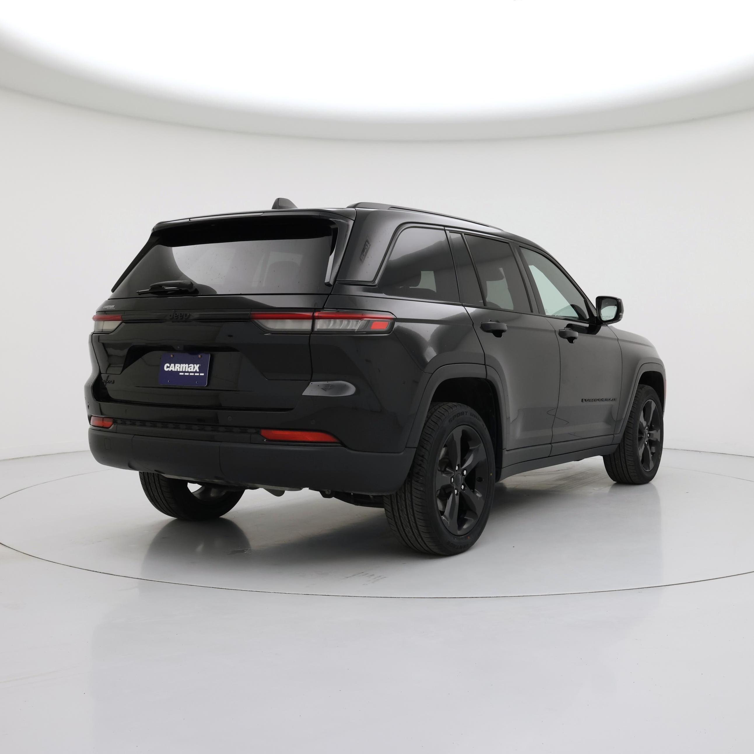 Thumbnail: 2023 Jeep Grand Cherokee - 8