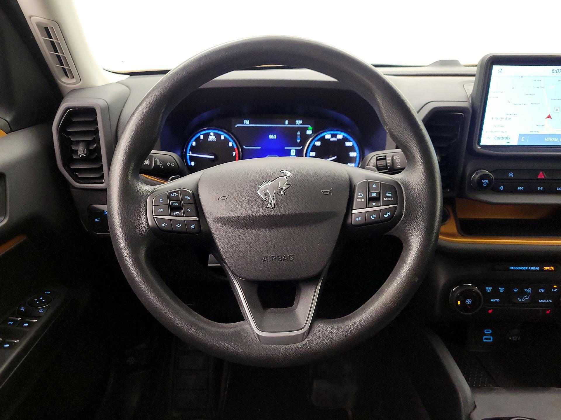 Thumbnail: 2021 Ford Bronco Sport - 10