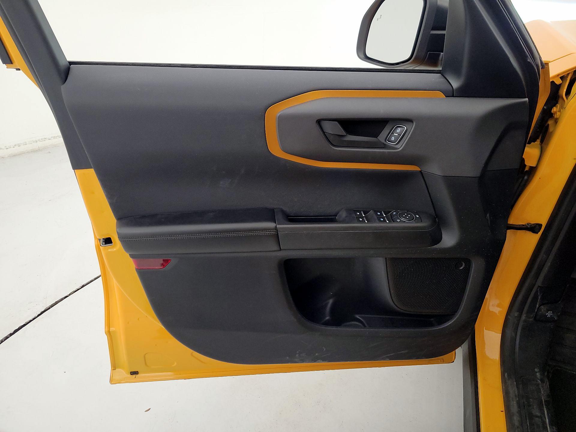 Thumbnail: 2021 Ford Bronco Sport - 12