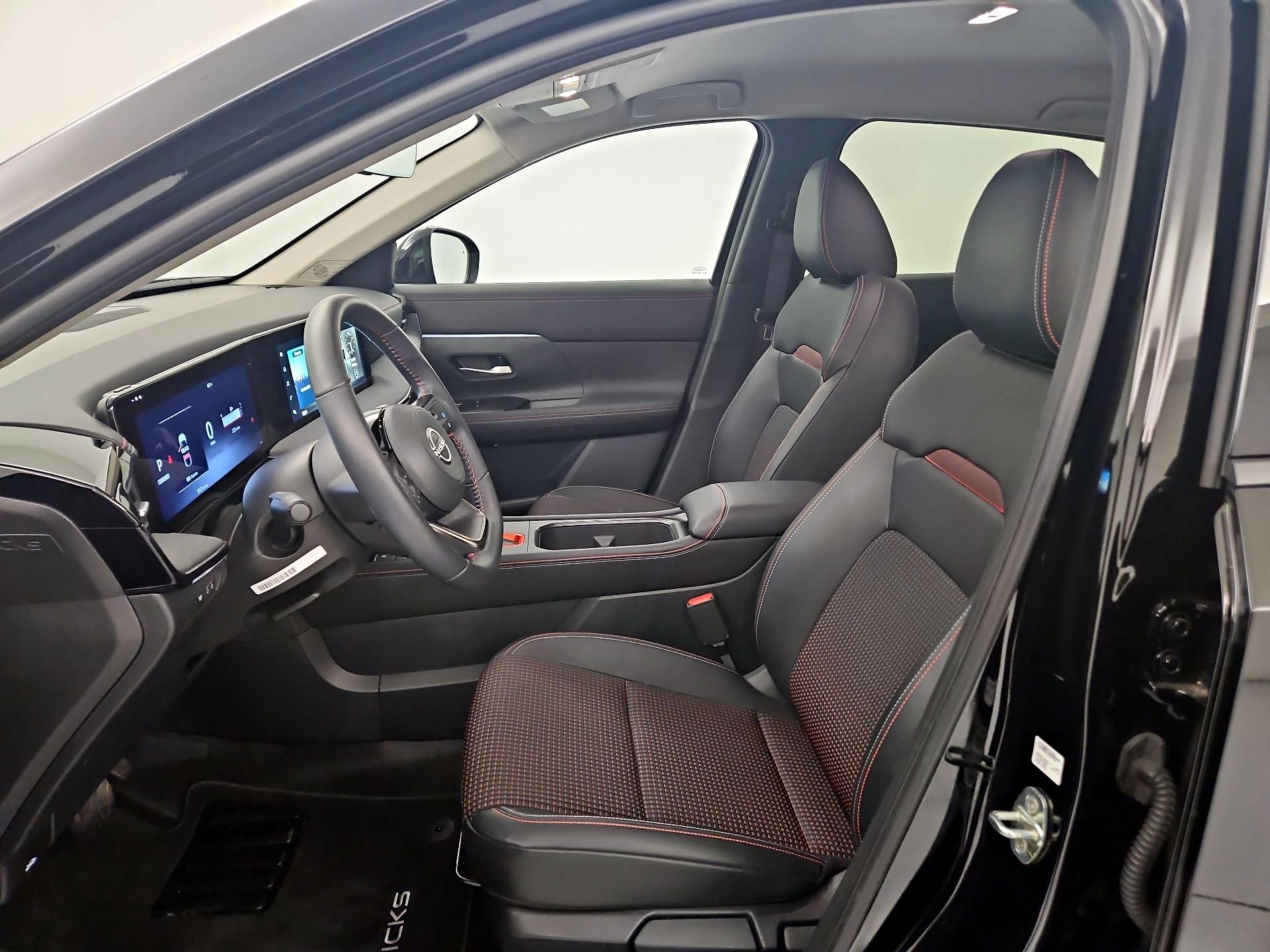 Thumbnail: 2025 Nissan Kicks - 11