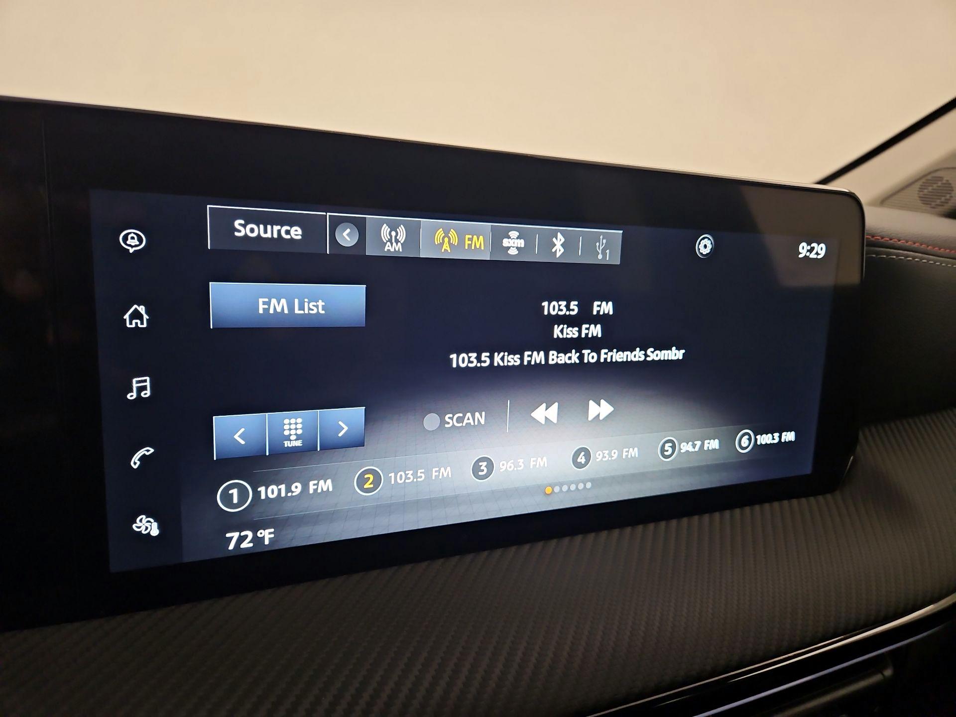 Thumbnail: 2025 Nissan Kicks - 15