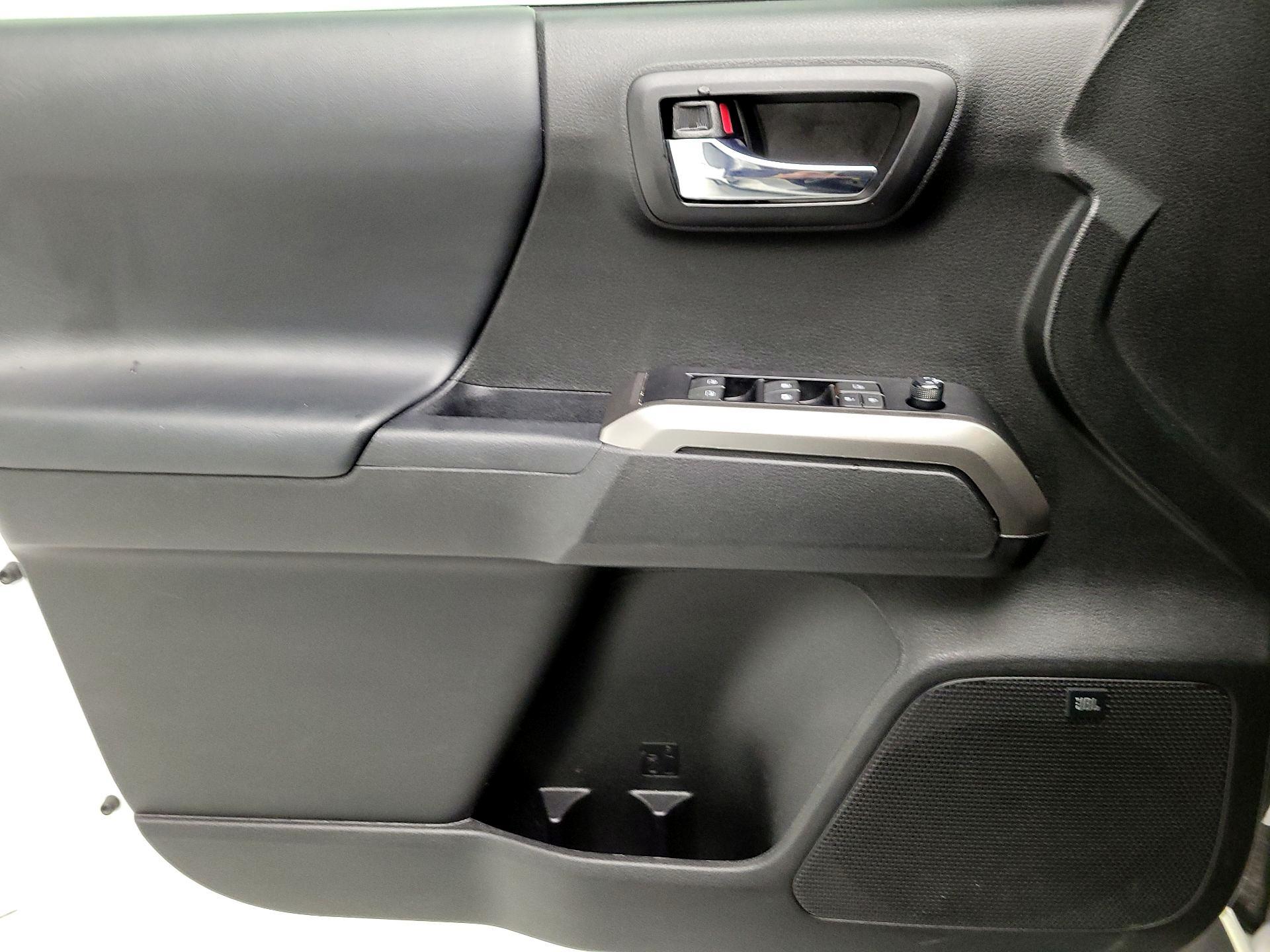 Thumbnail: 2023 Toyota Tacoma - 12