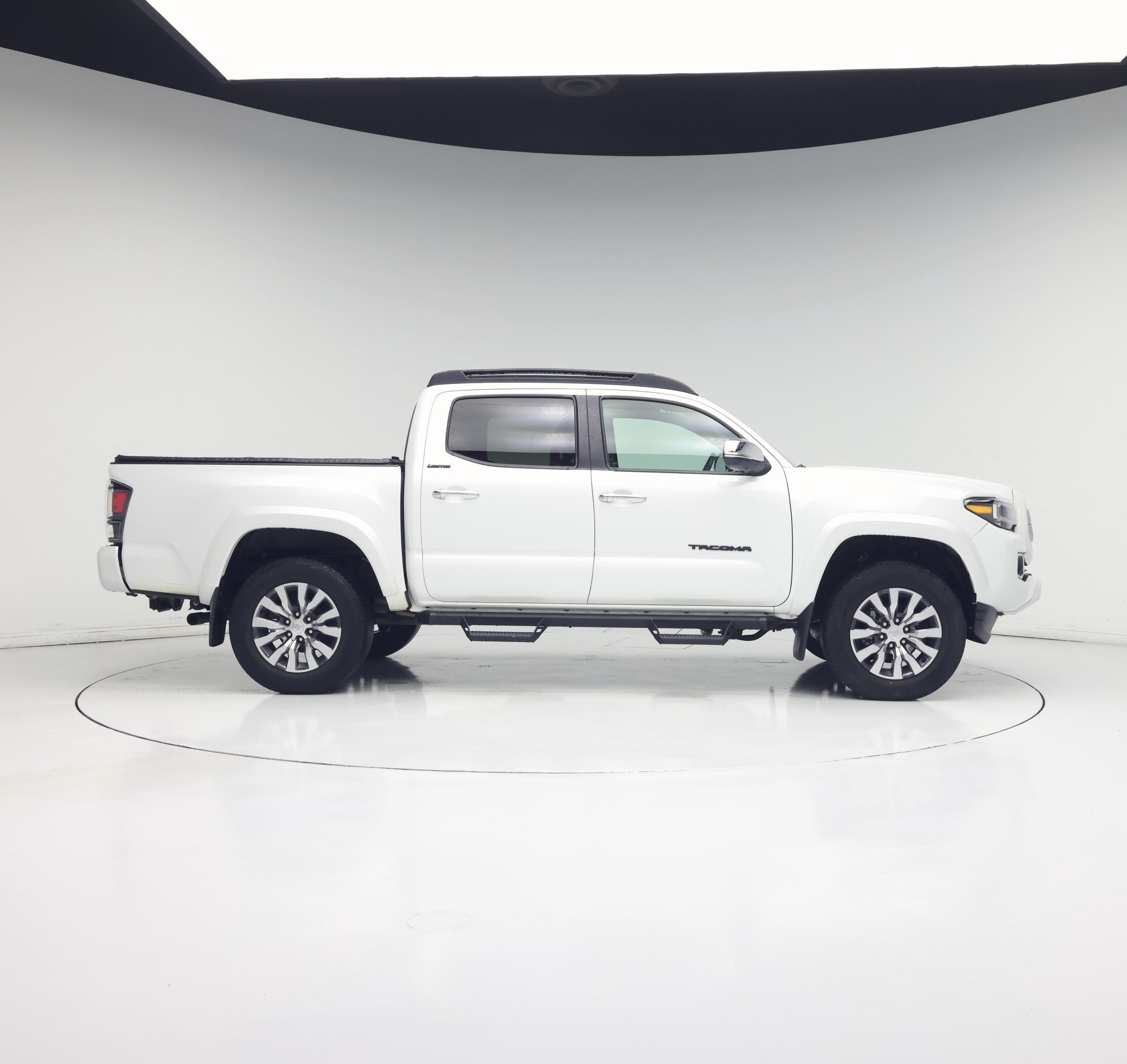 Thumbnail: 2023 Toyota Tacoma - 7