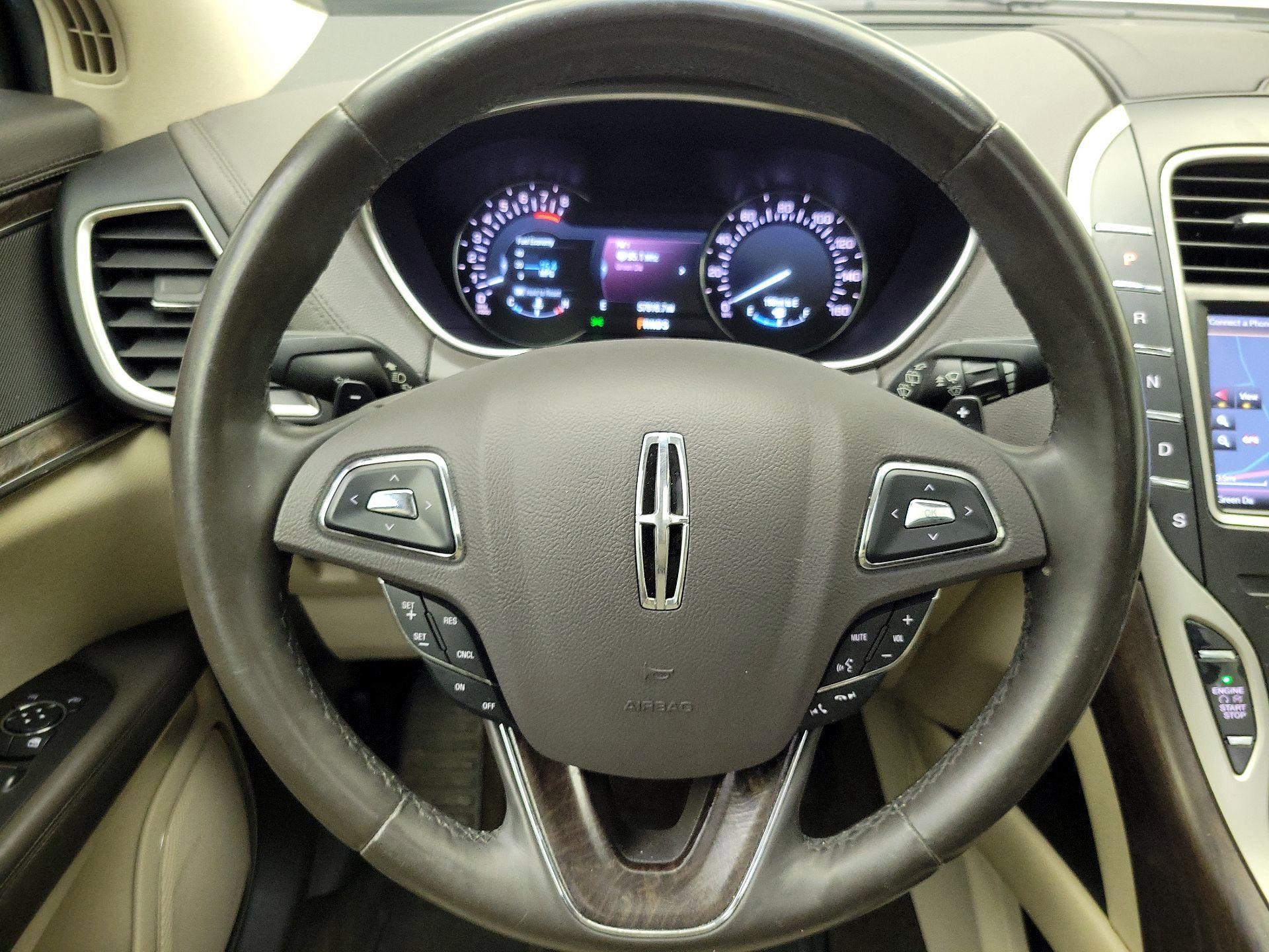 Thumbnail: 2016 Lincoln MKX - 10