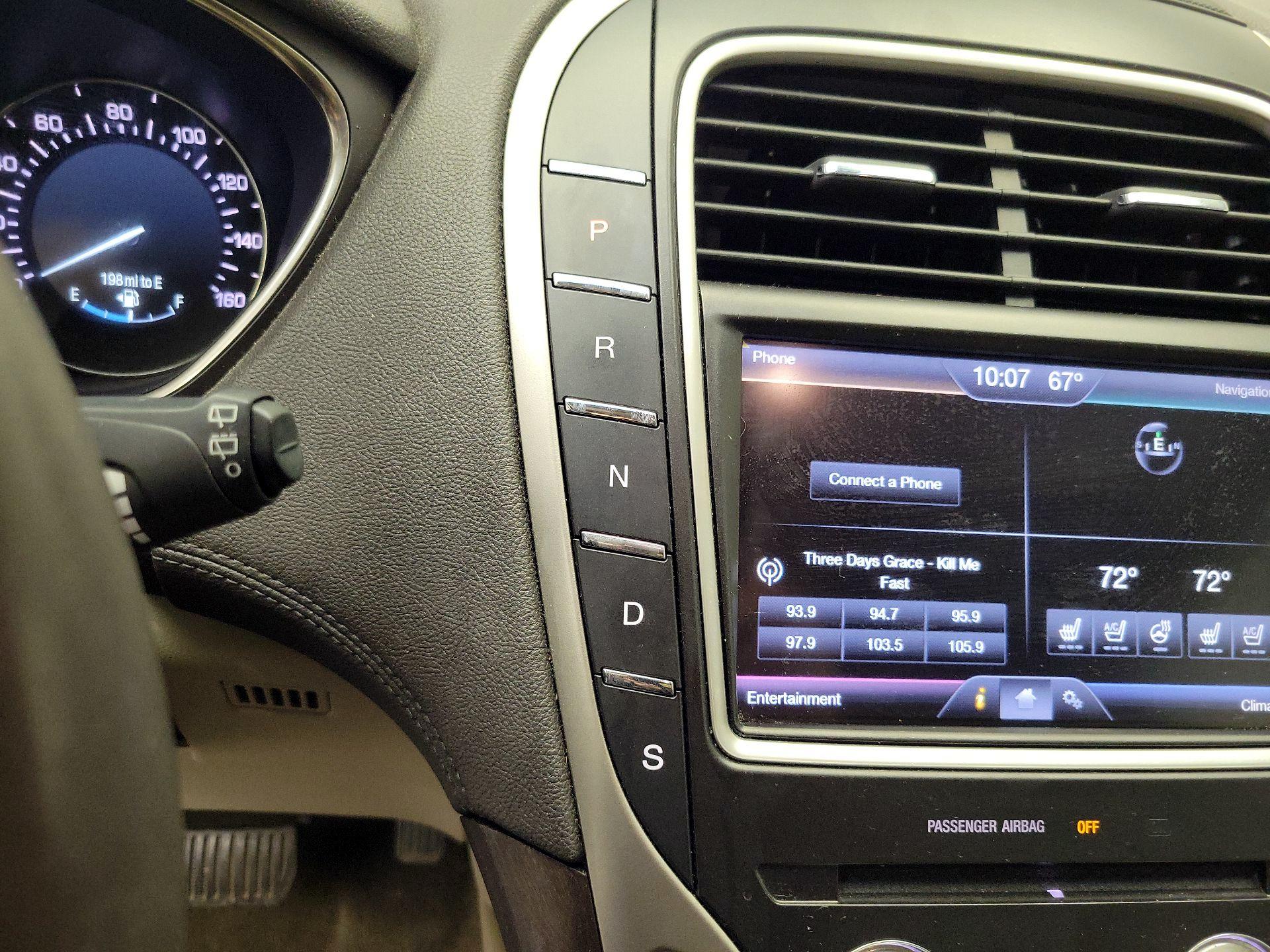 Thumbnail: 2016 Lincoln MKX - 18