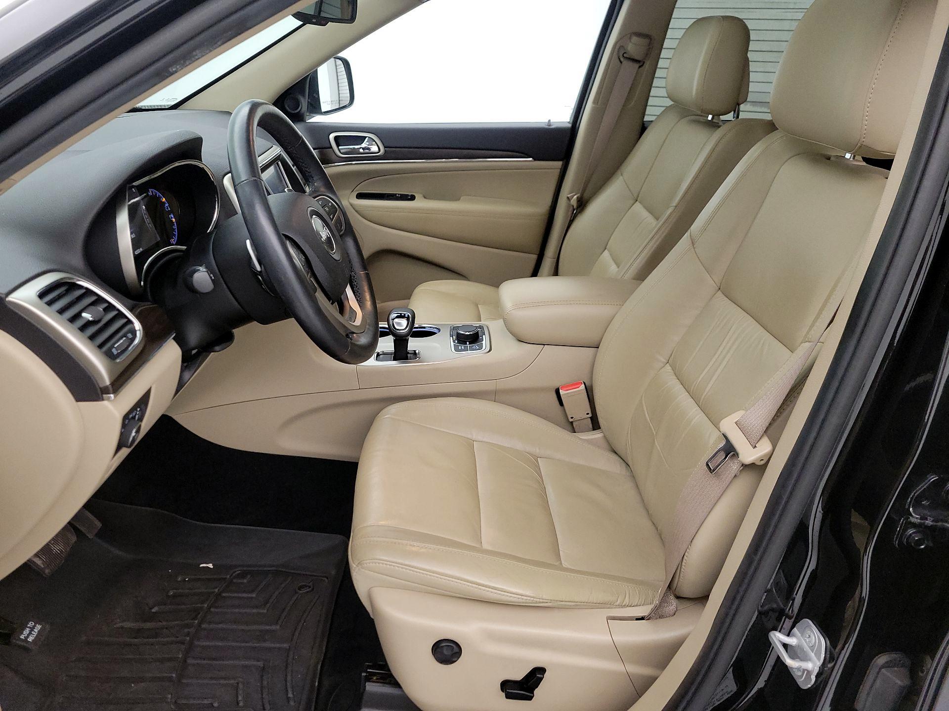 Thumbnail: 2014 Jeep Grand Cherokee - 11