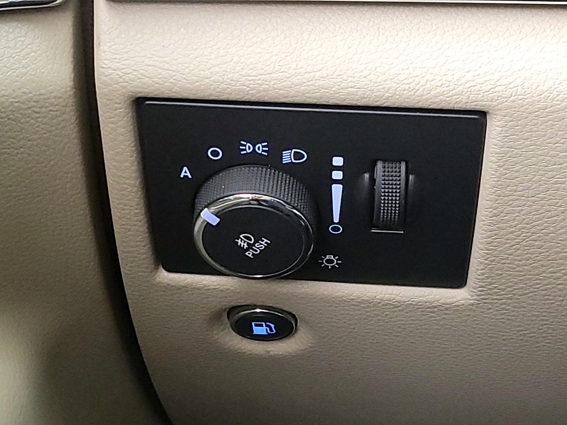 Thumbnail: 2014 Jeep Grand Cherokee - 13