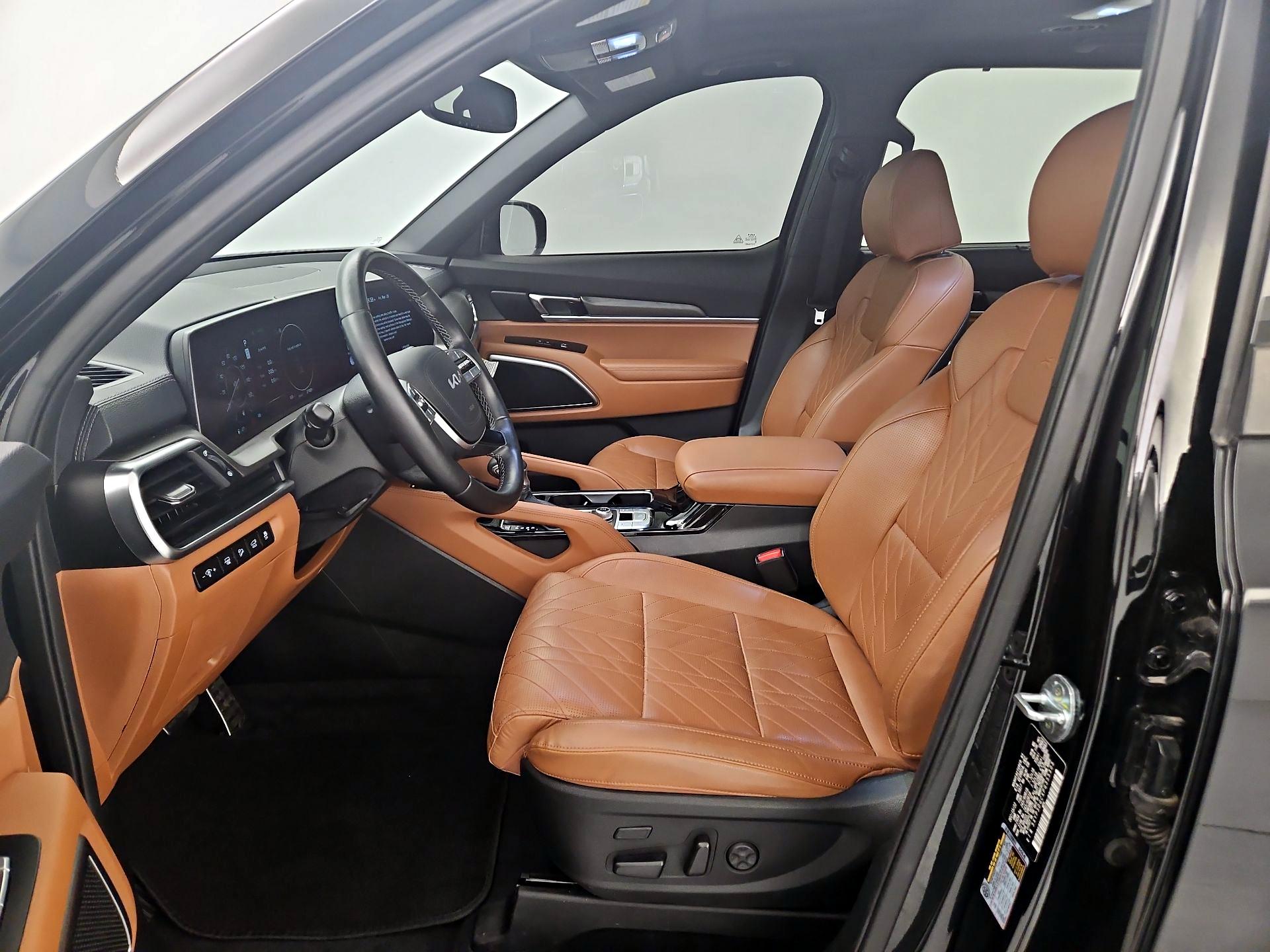 Thumbnail: 2023 Kia Telluride - 11