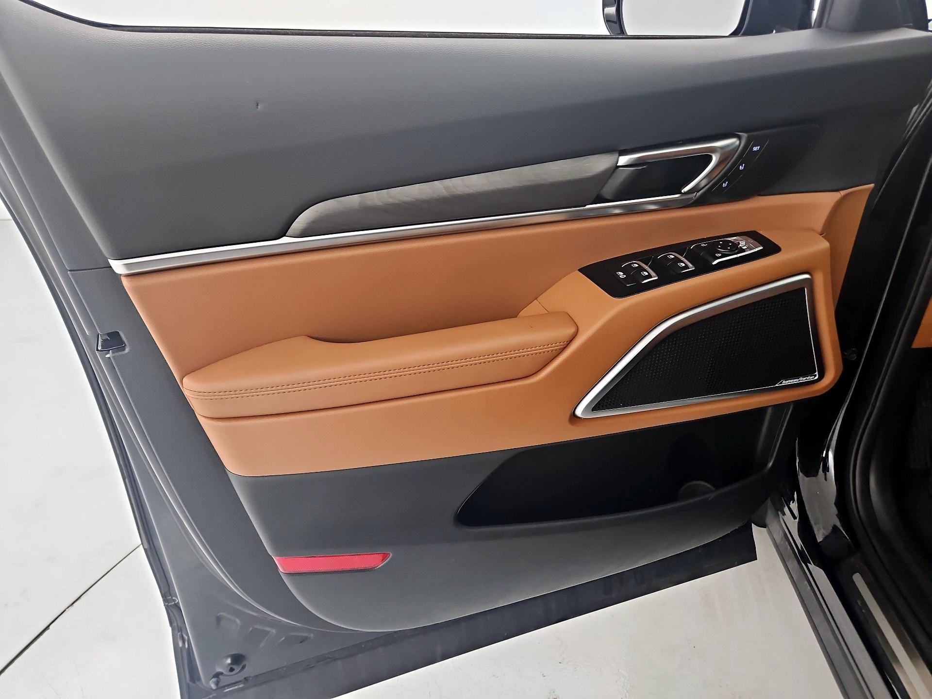 Thumbnail: 2023 Kia Telluride - 12