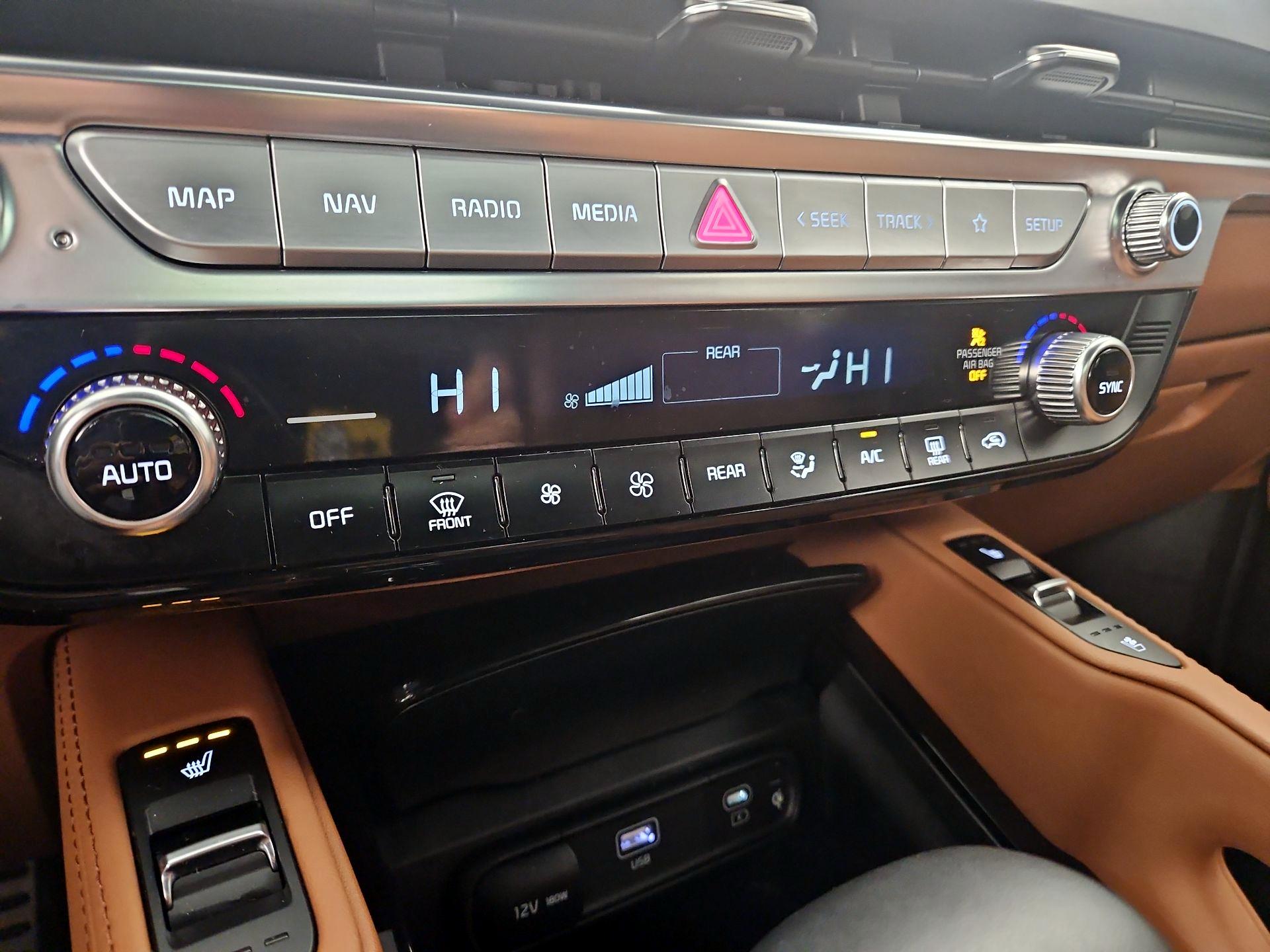 Thumbnail: 2023 Kia Telluride - 17