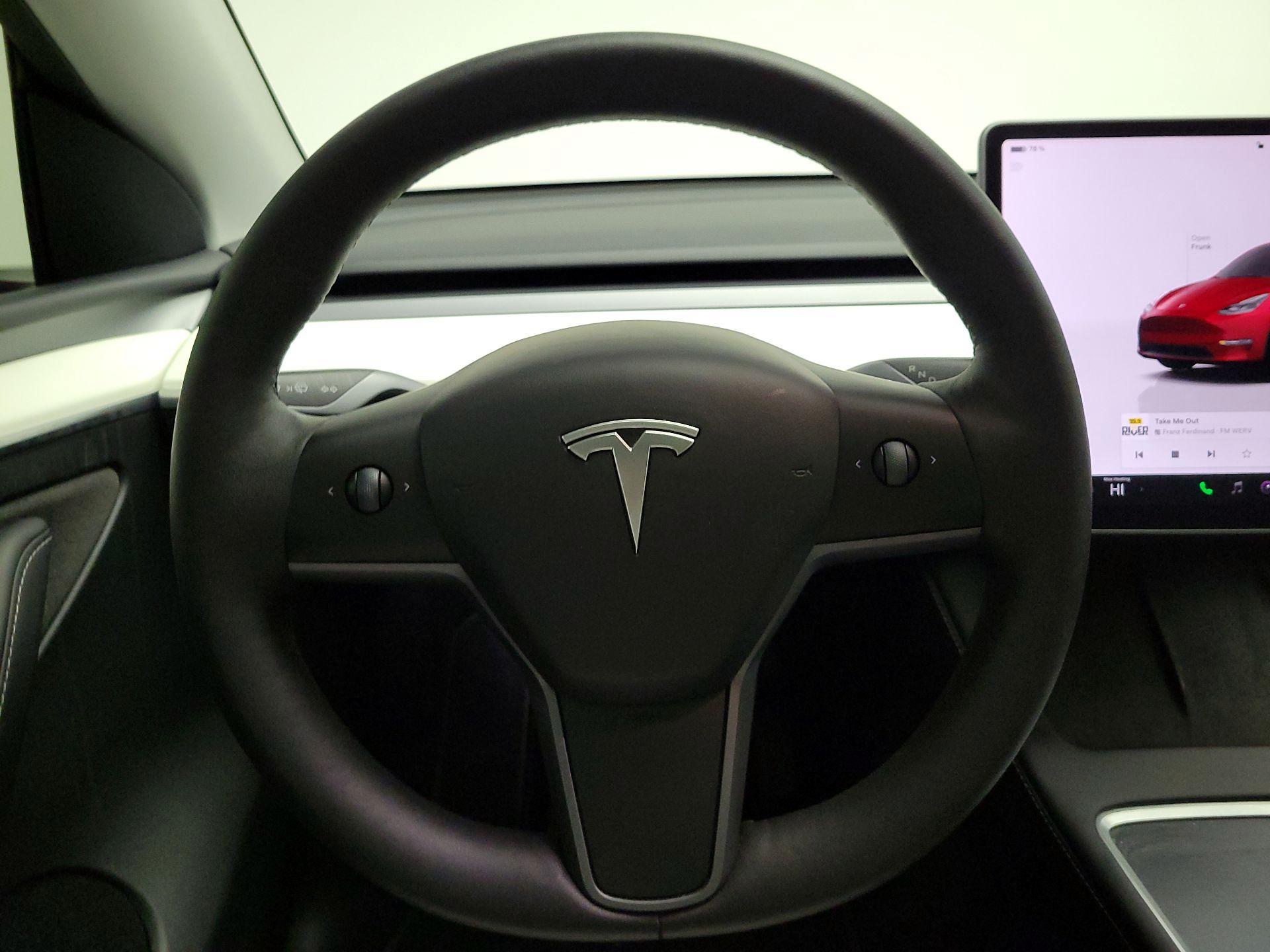 Thumbnail: 2023 Tesla Model Y - 10