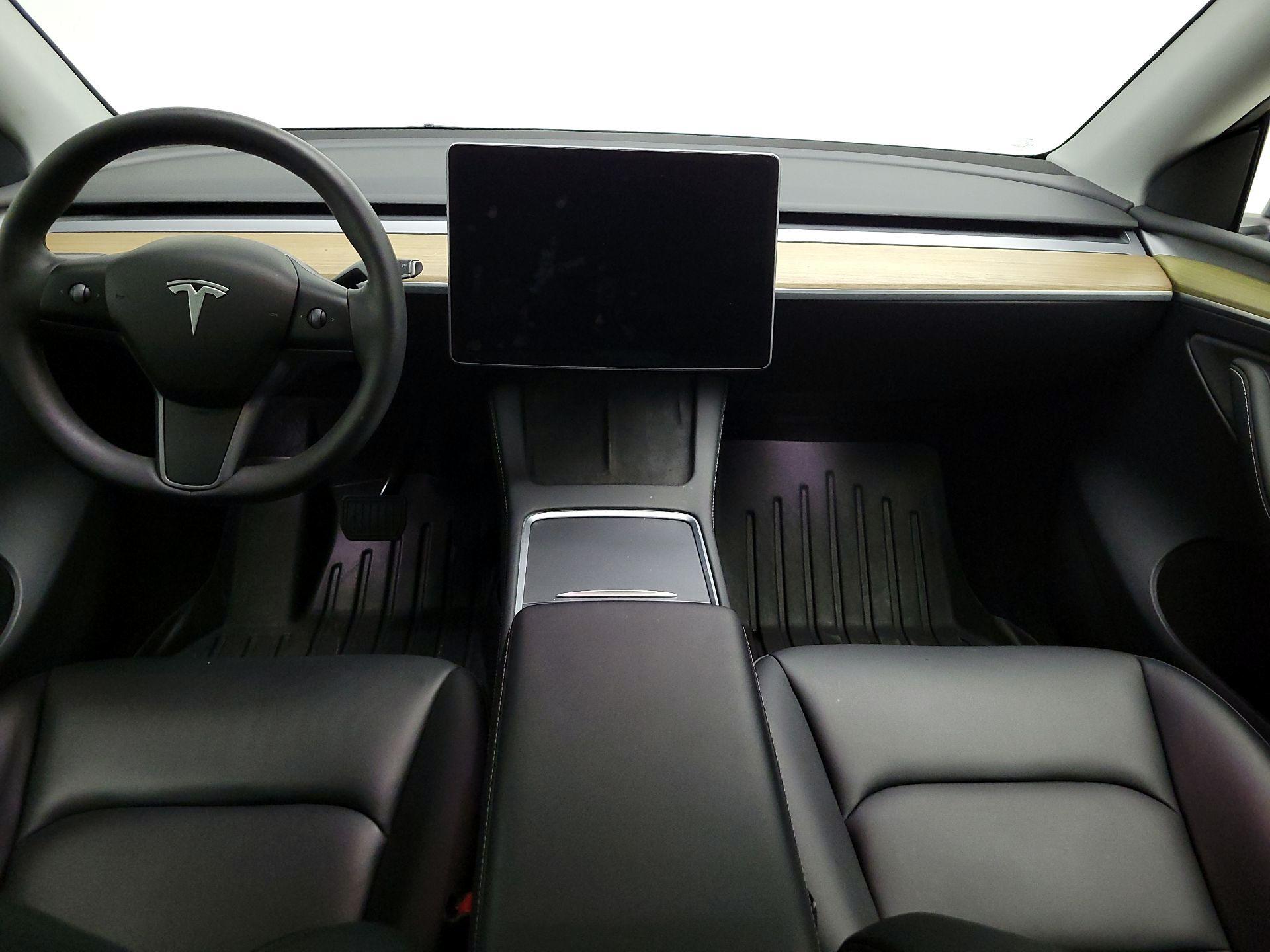 Thumbnail: 2023 Tesla Model Y - 9