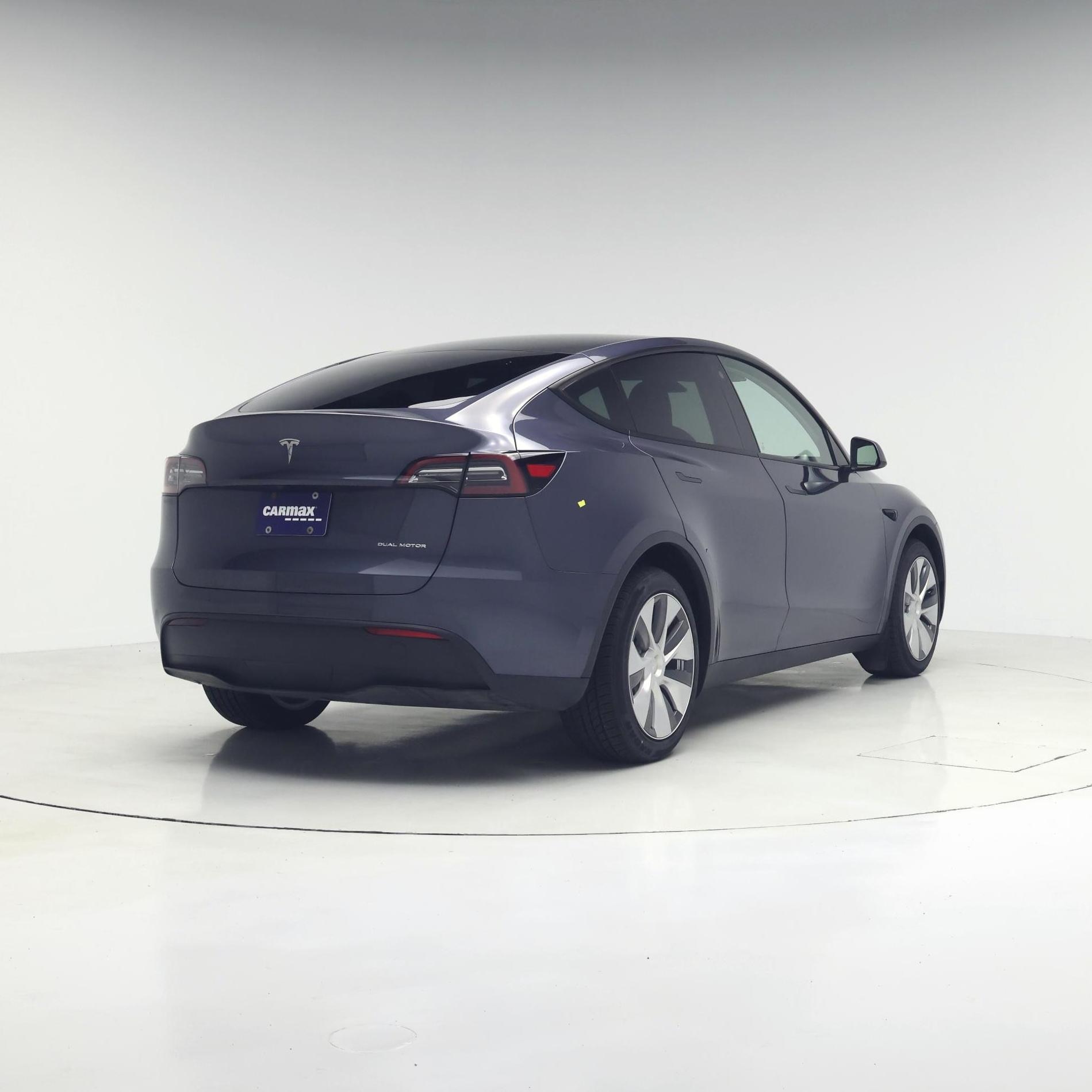 Thumbnail: 2023 Tesla Model Y - 8