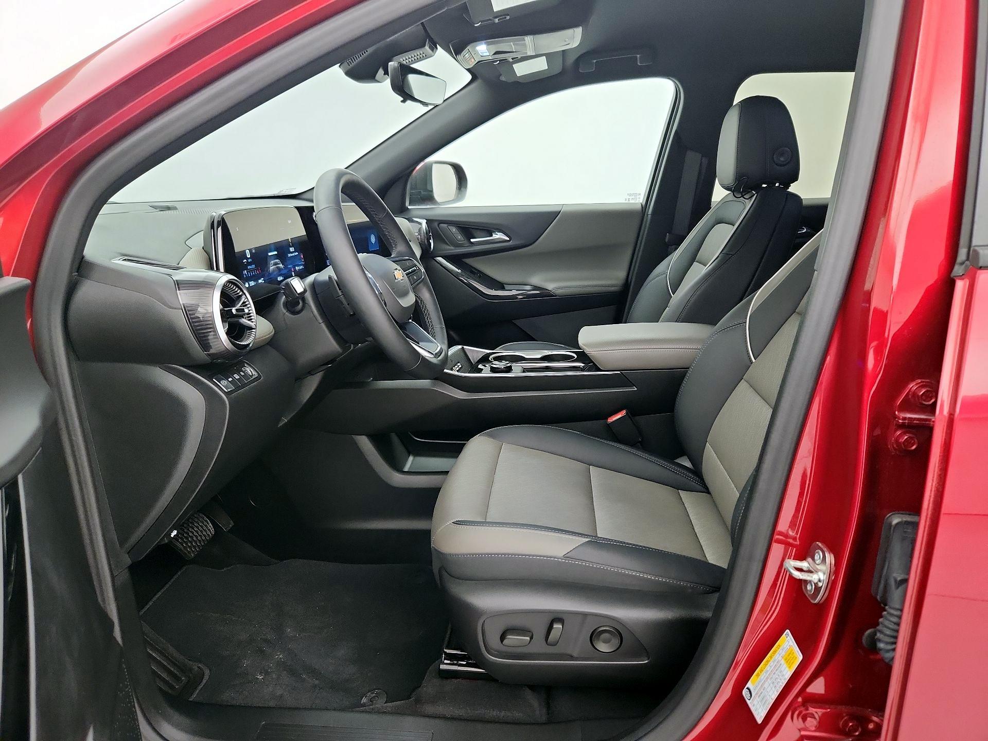 Thumbnail: 2026 Chevrolet Equinox - 11