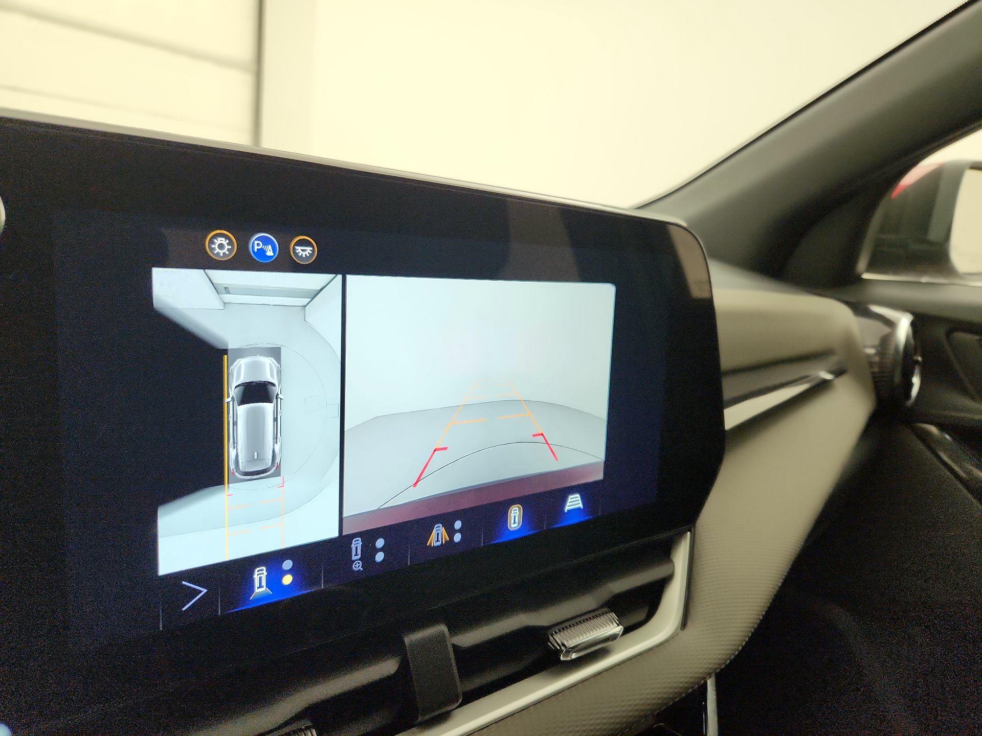 Thumbnail: 2026 Chevrolet Equinox - 15