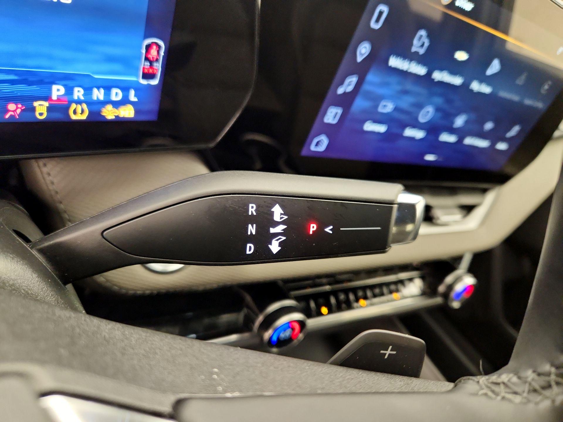 Thumbnail: 2026 Chevrolet Equinox - 18