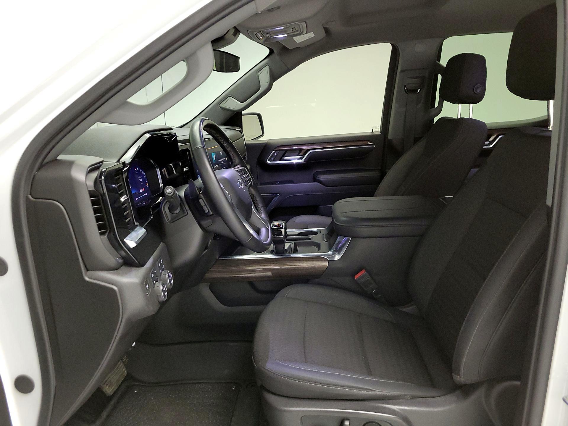 Thumbnail: 2024 Chevrolet Silverado 1500 - 11