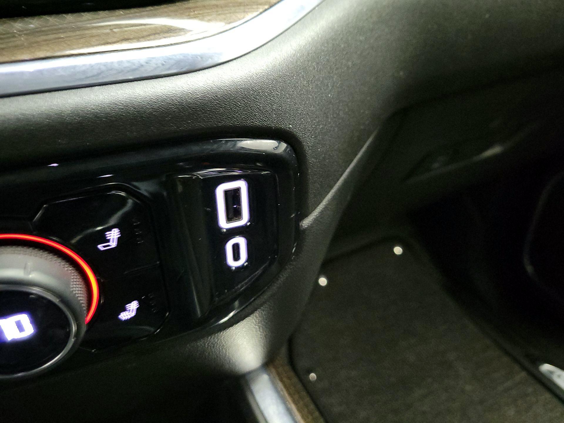 Thumbnail: 2024 Chevrolet Silverado 1500 - 17