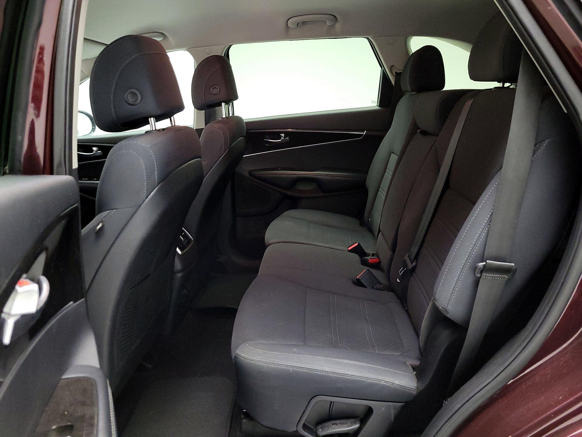 Thumbnail: 2017 Kia Sorento - 19