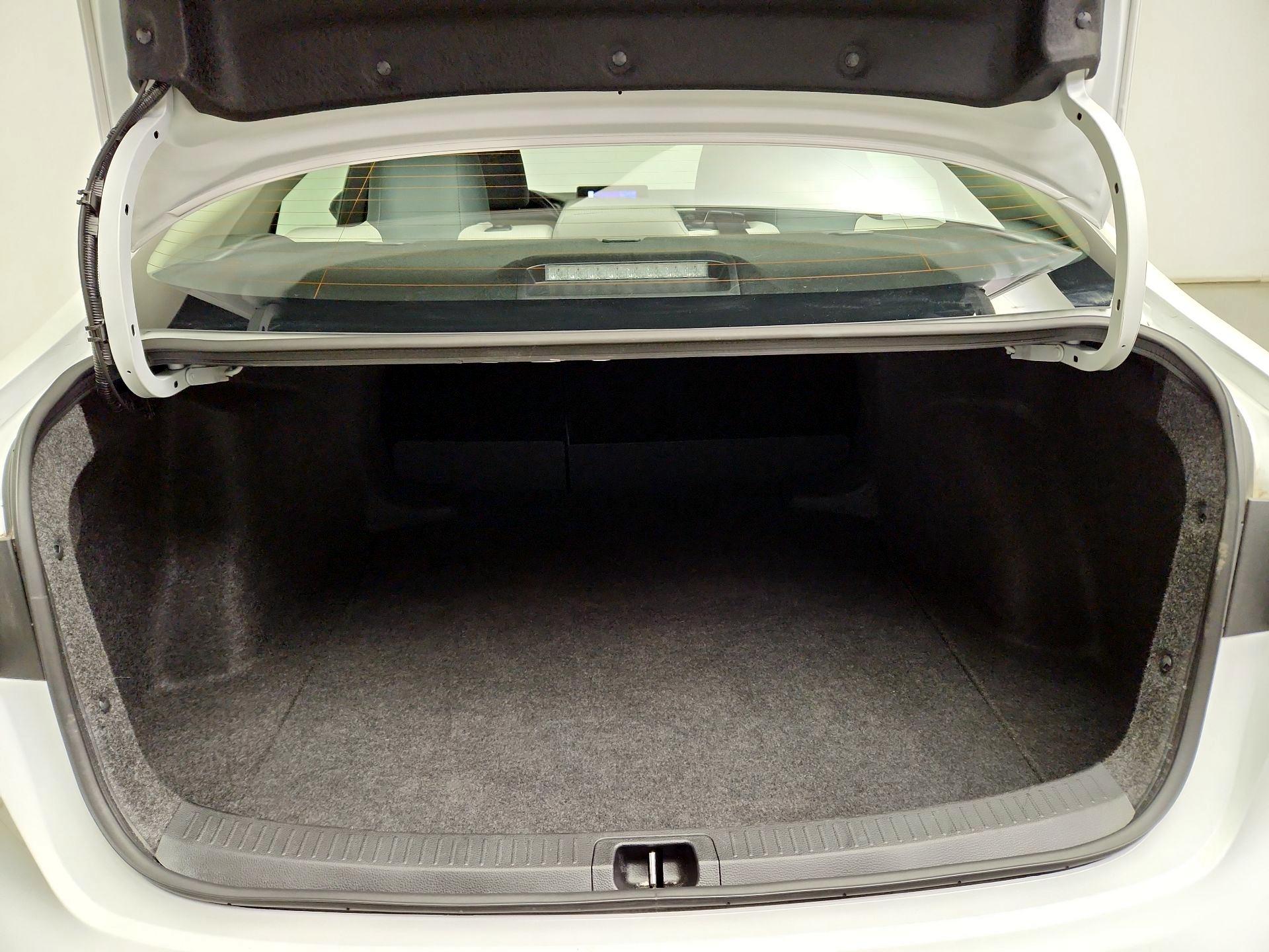 Thumbnail: 2025 Toyota Corolla - 20