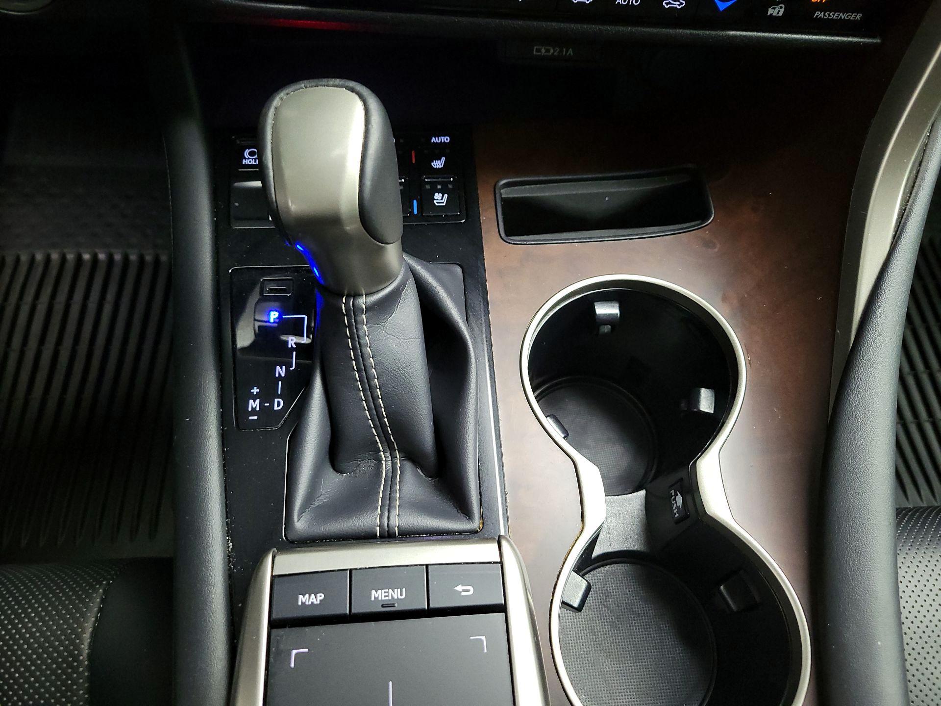 Thumbnail: 2020 Lexus RX - 17