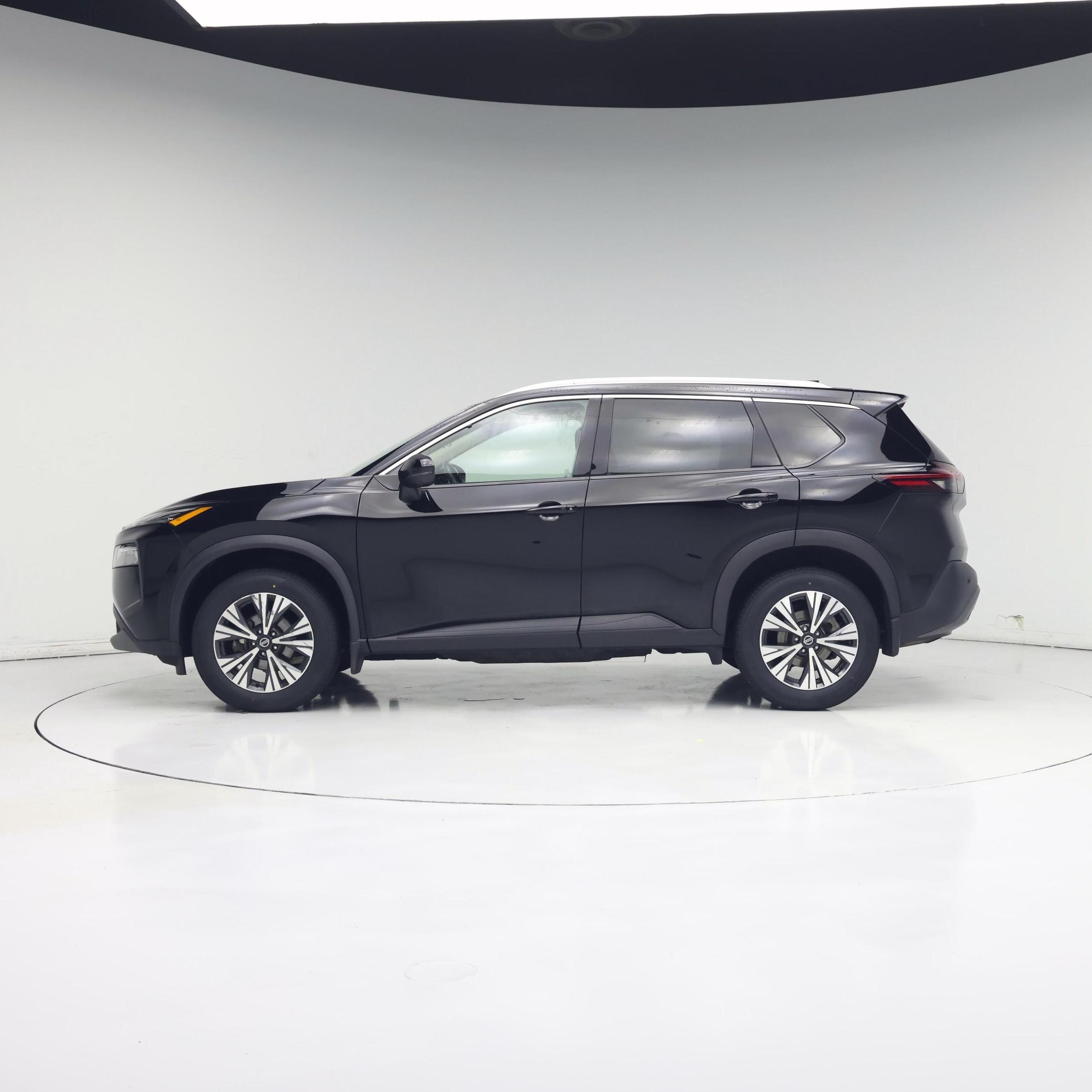 Thumbnail: 2021 Nissan Rogue - 3