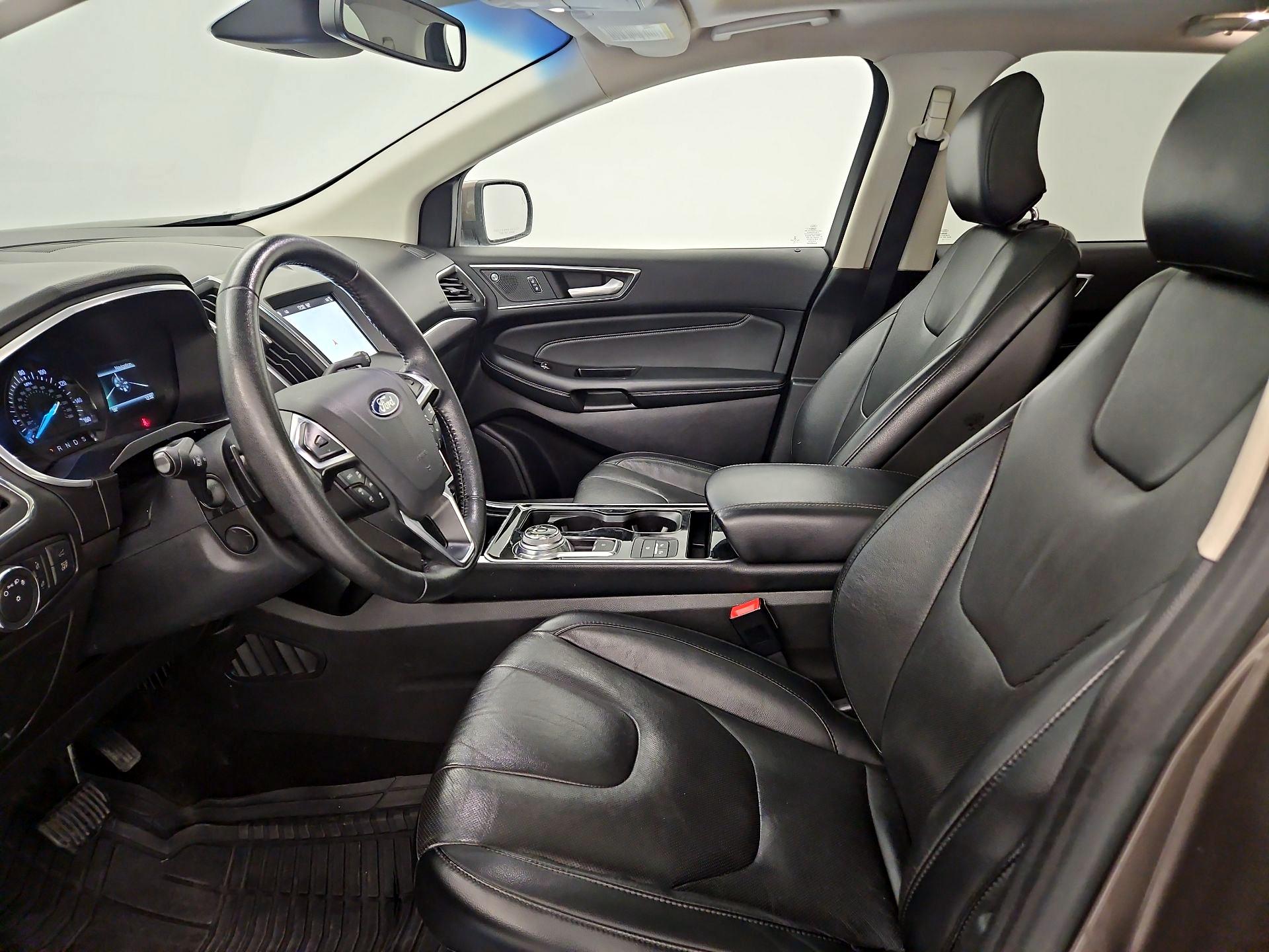 Thumbnail: 2019 Ford Edge - 11