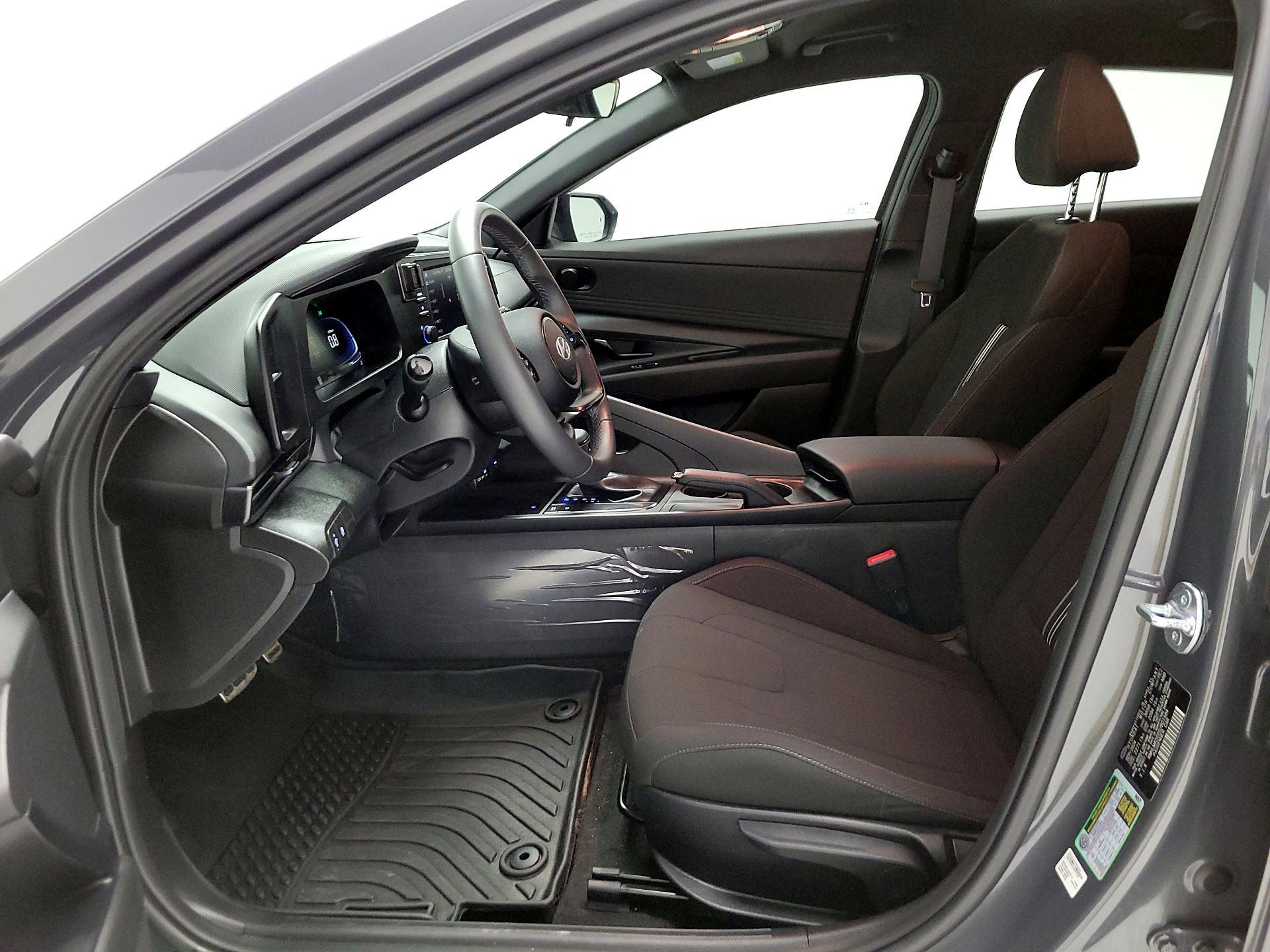 Thumbnail: 2025 Hyundai Elantra - 11