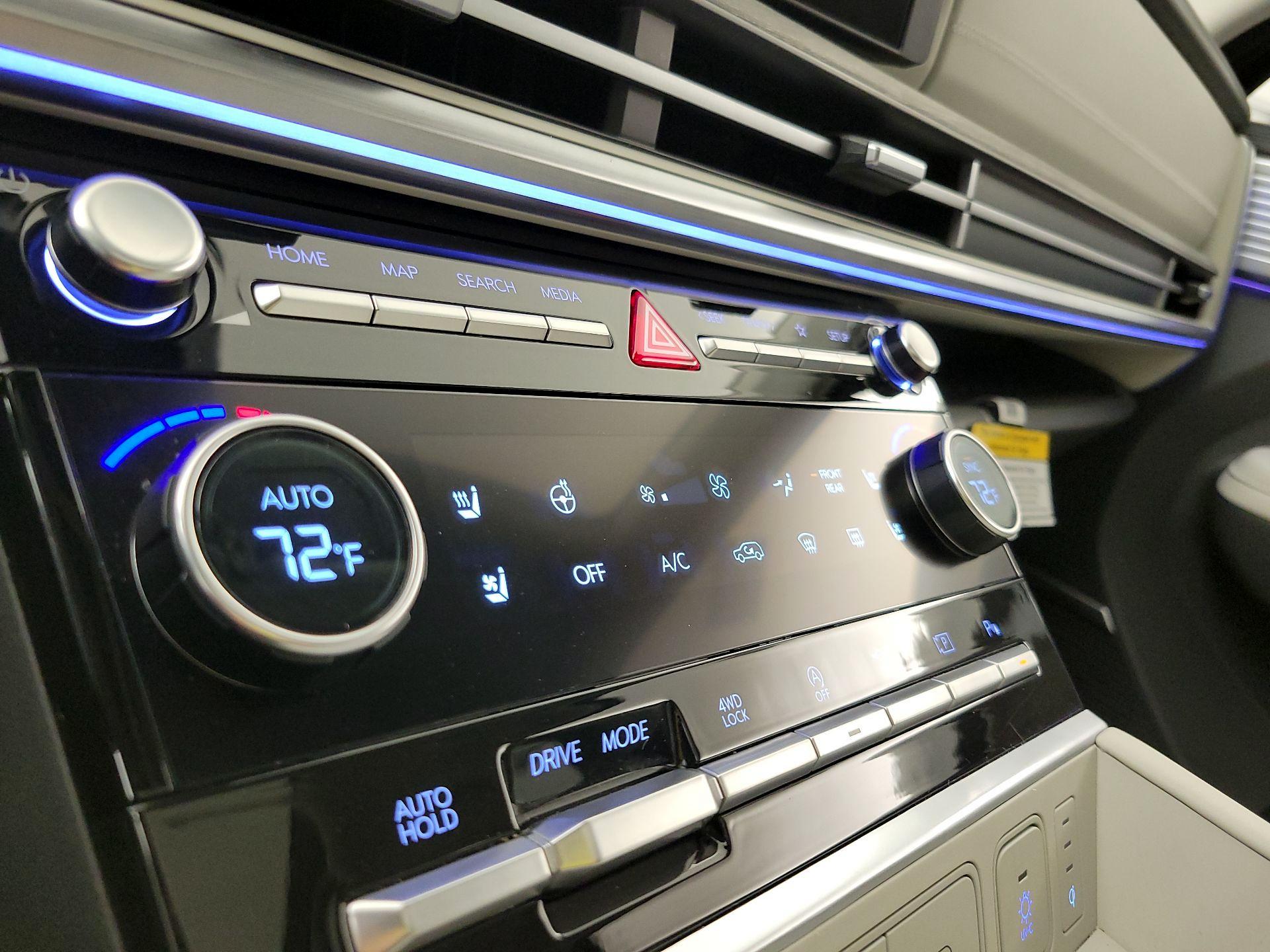 Thumbnail: 2025 Hyundai Santa Fe - 17