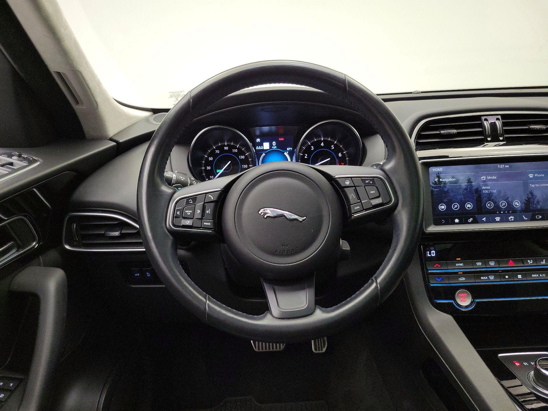 Thumbnail: 2019 Jaguar F-Pace - 10