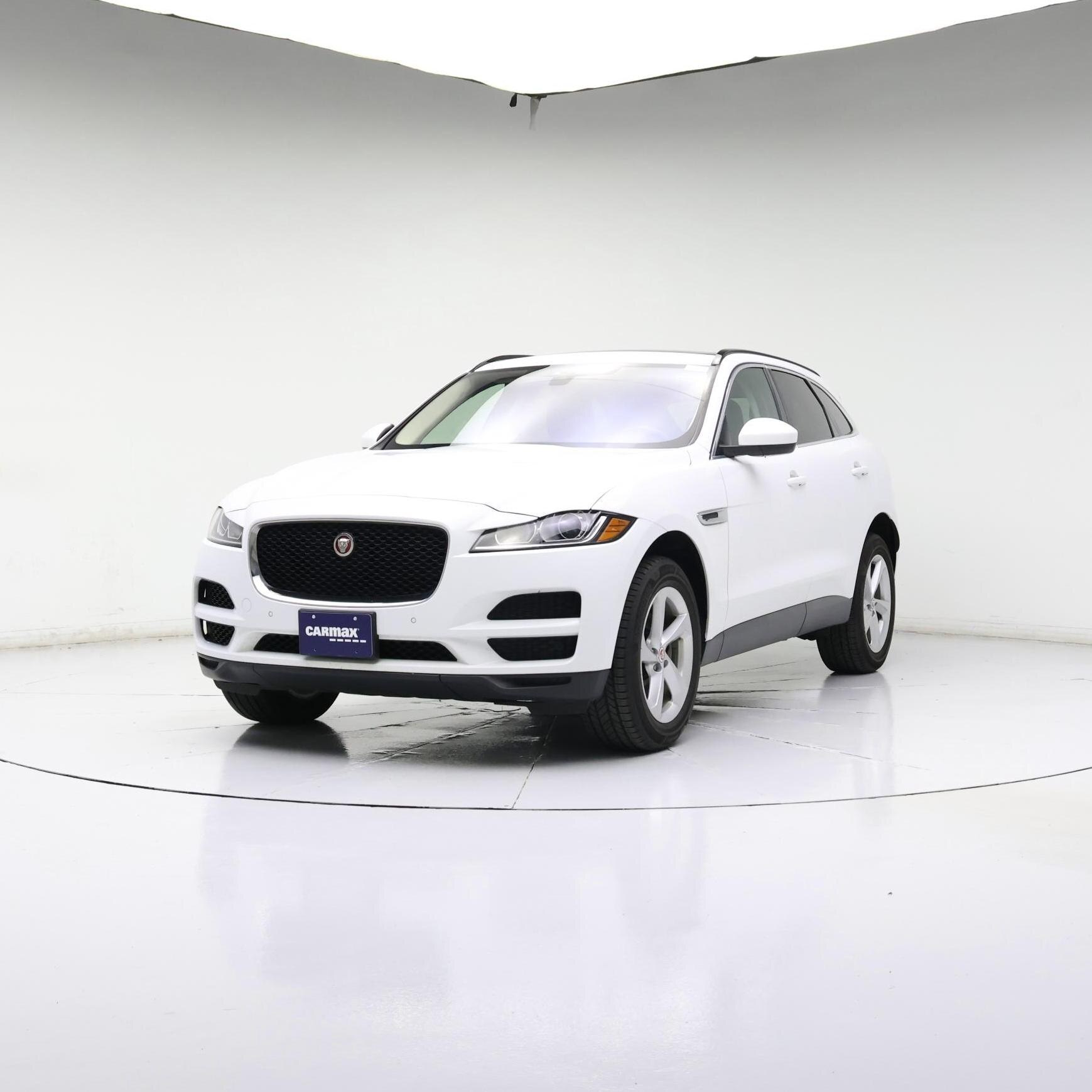 Thumbnail: 2019 Jaguar F-Pace - 4