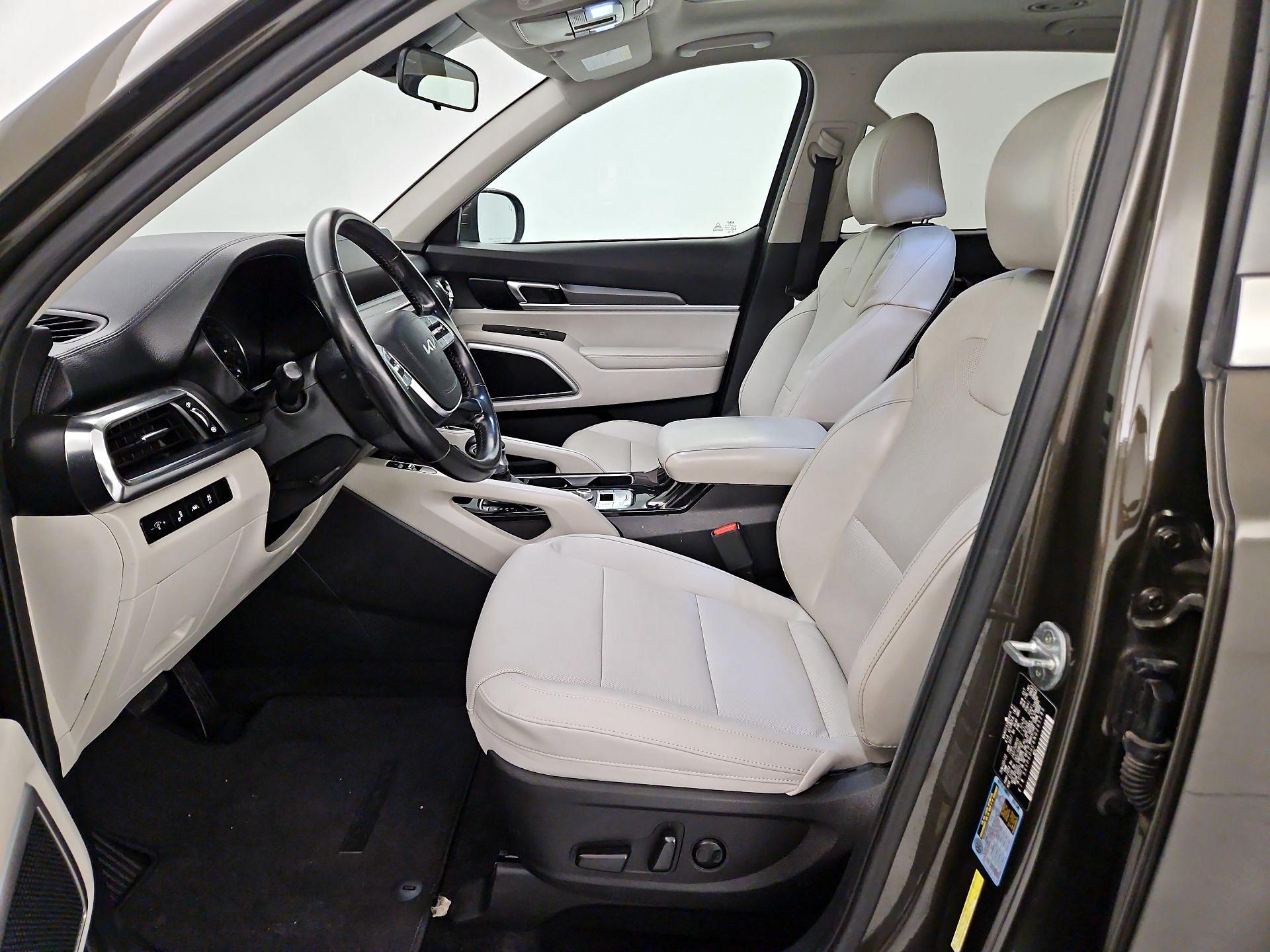 Thumbnail: 2022 Kia Telluride - 11