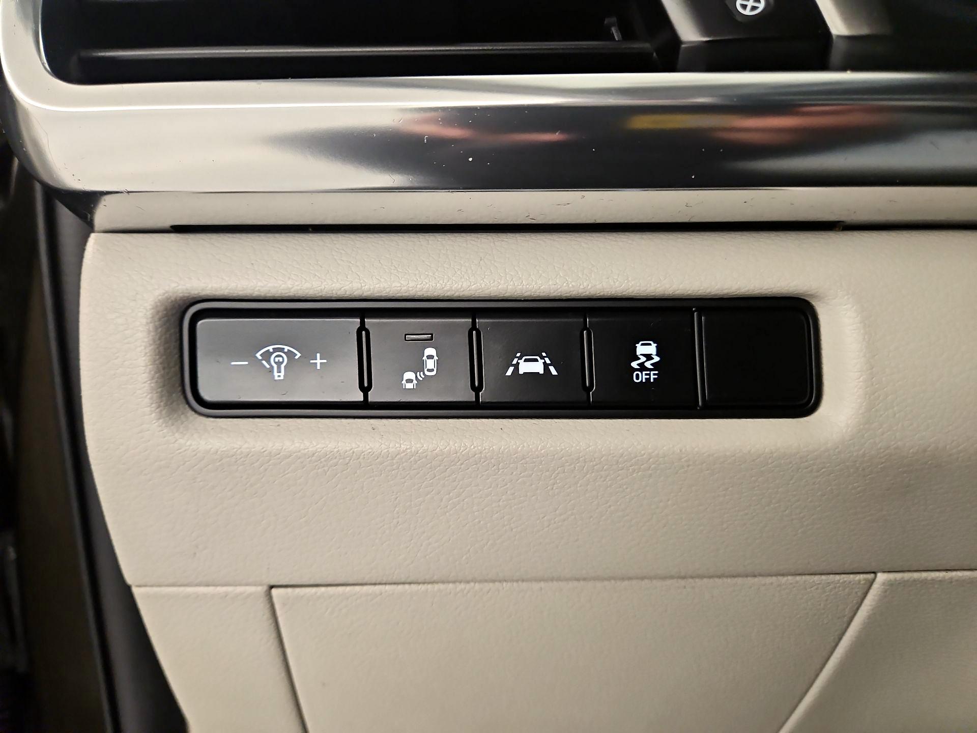 Thumbnail: 2022 Kia Telluride - 13