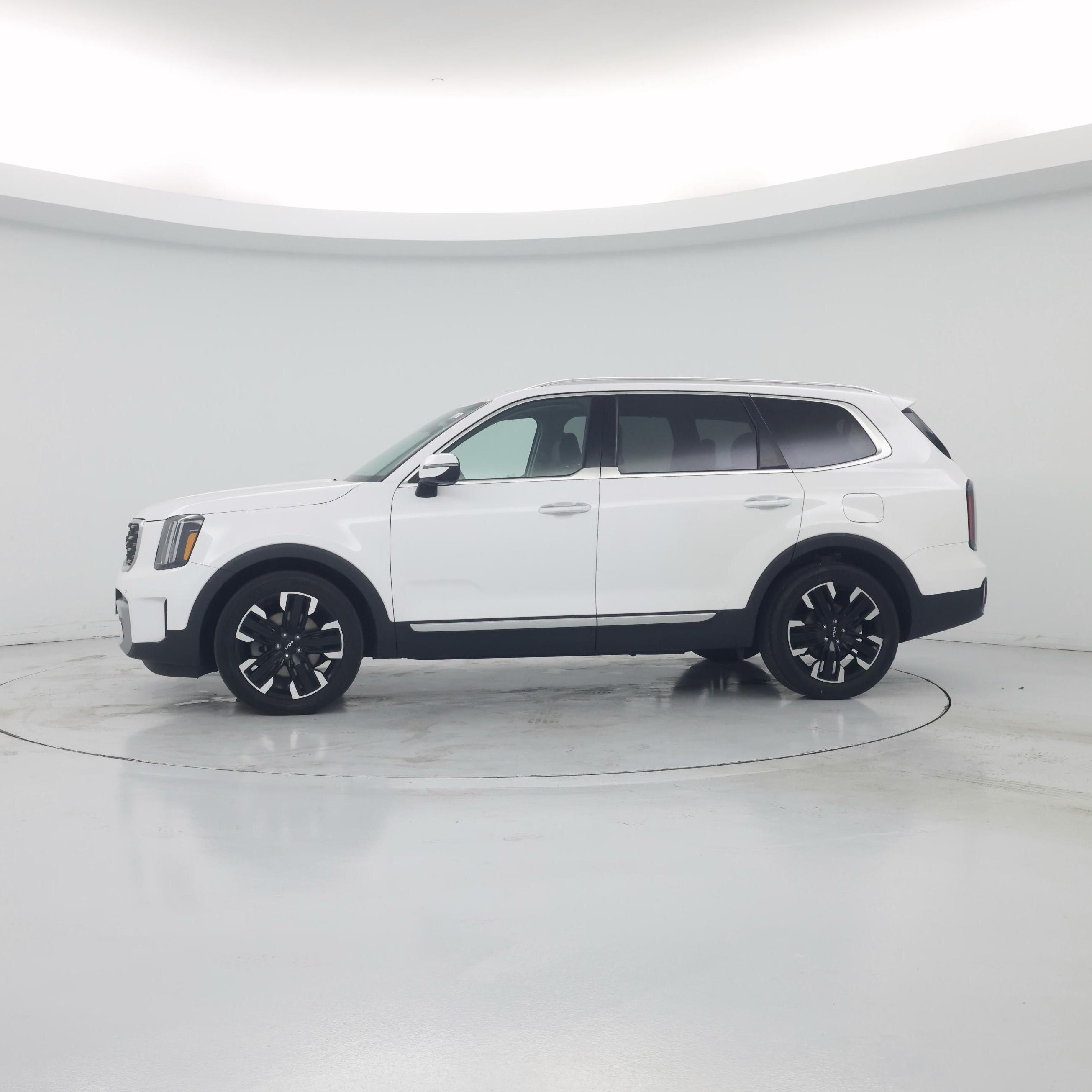 Thumbnail: 2023 Kia Telluride - 3