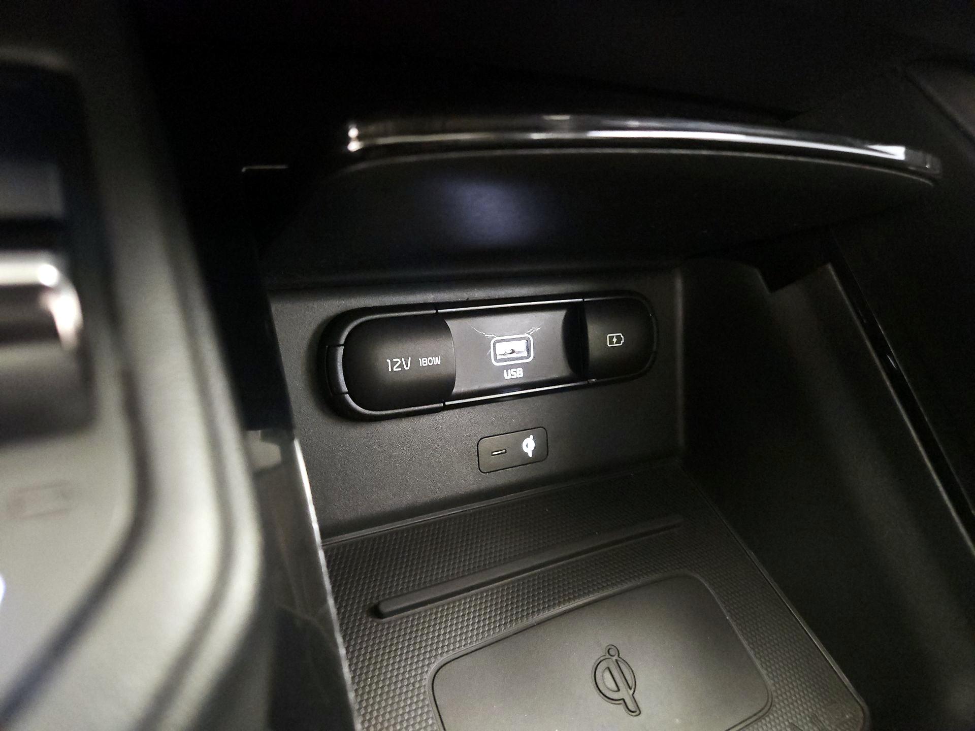 Thumbnail: 2021 Kia Telluride - 19