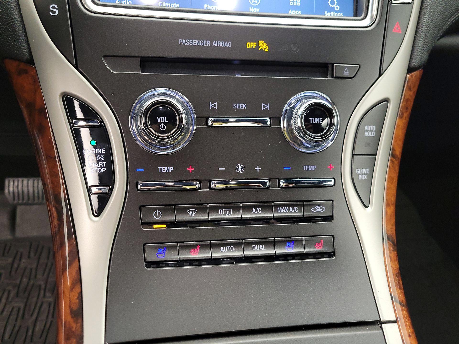 Thumbnail: 2020 Lincoln Nautilus - 17