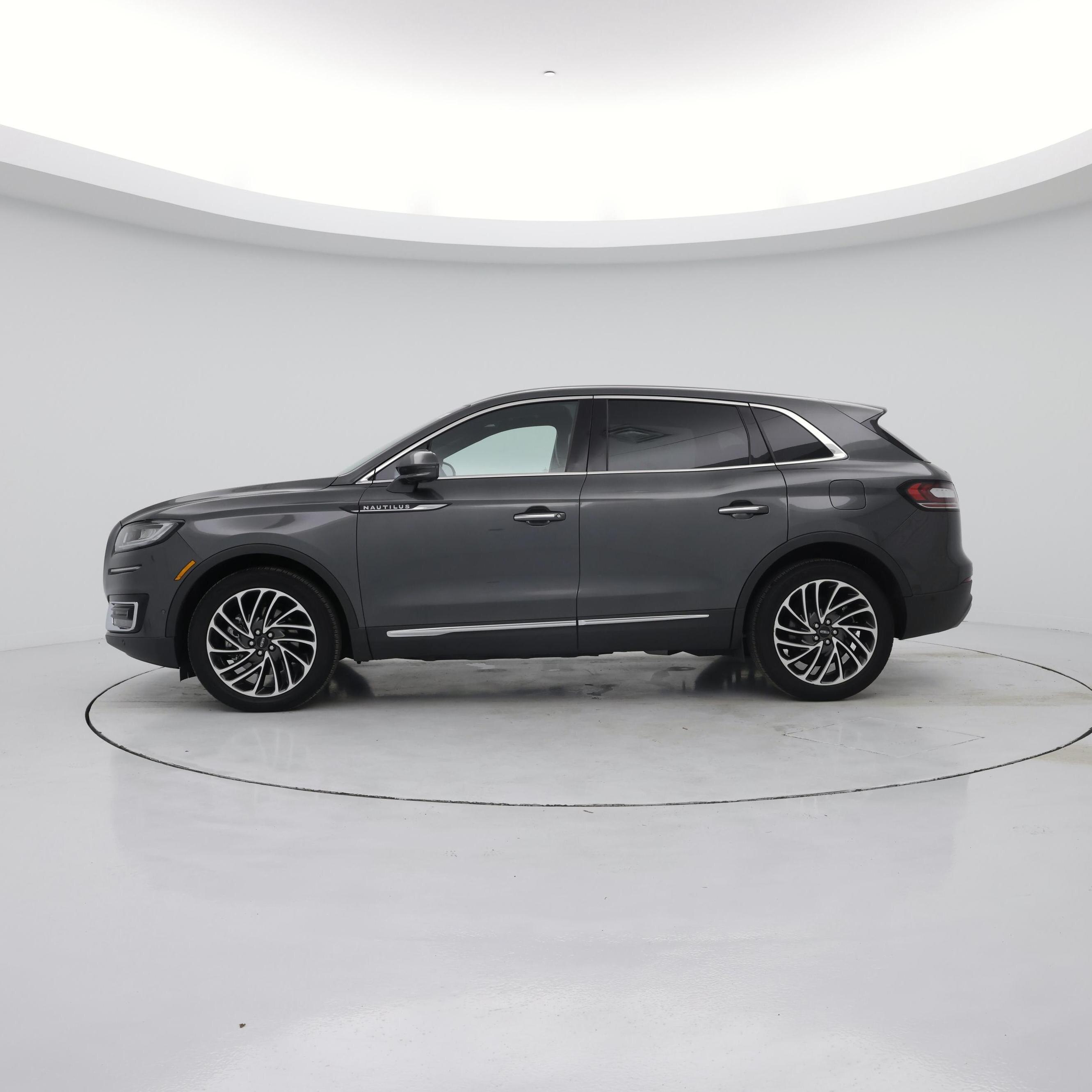 Thumbnail: 2020 Lincoln Nautilus - 3