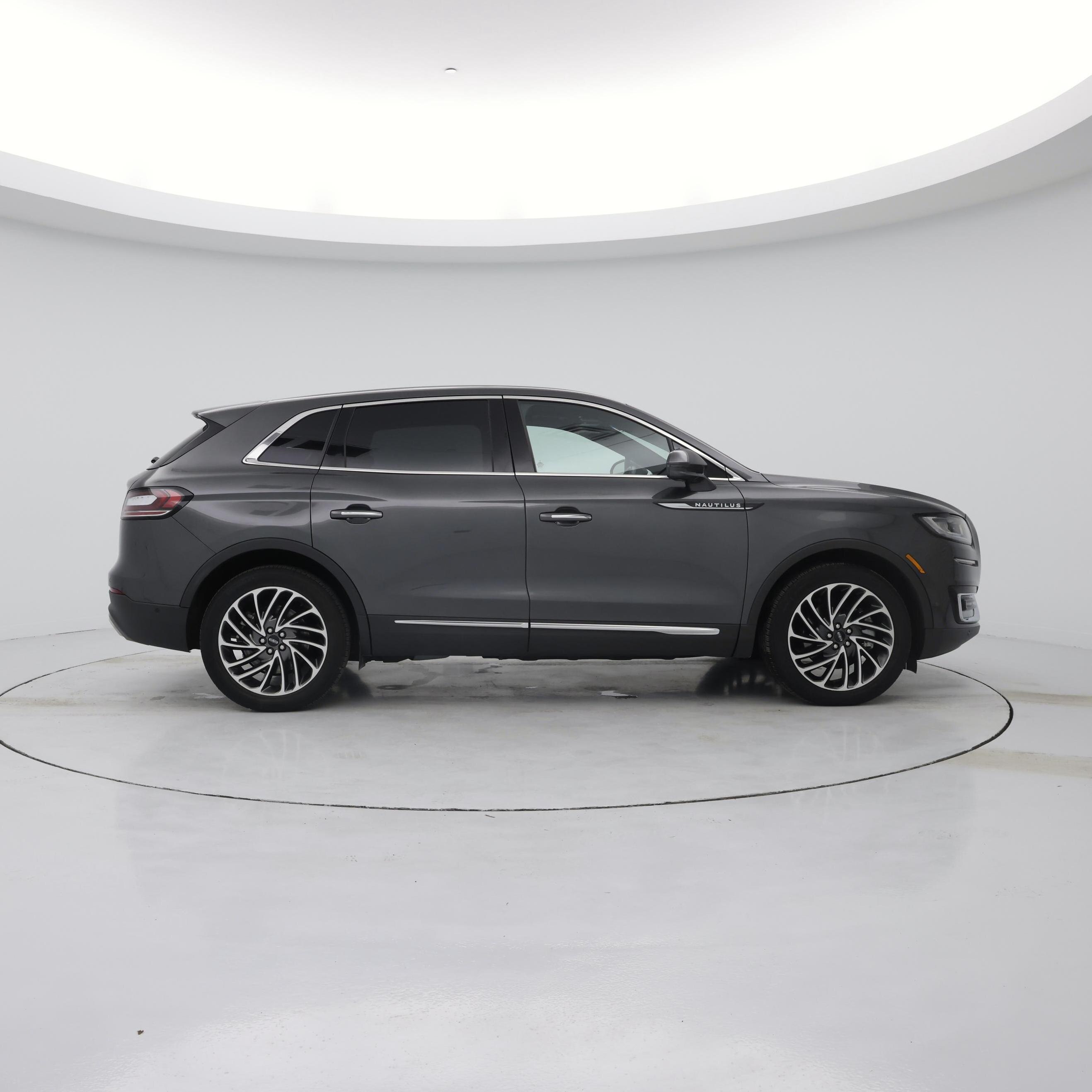 Thumbnail: 2020 Lincoln Nautilus - 7