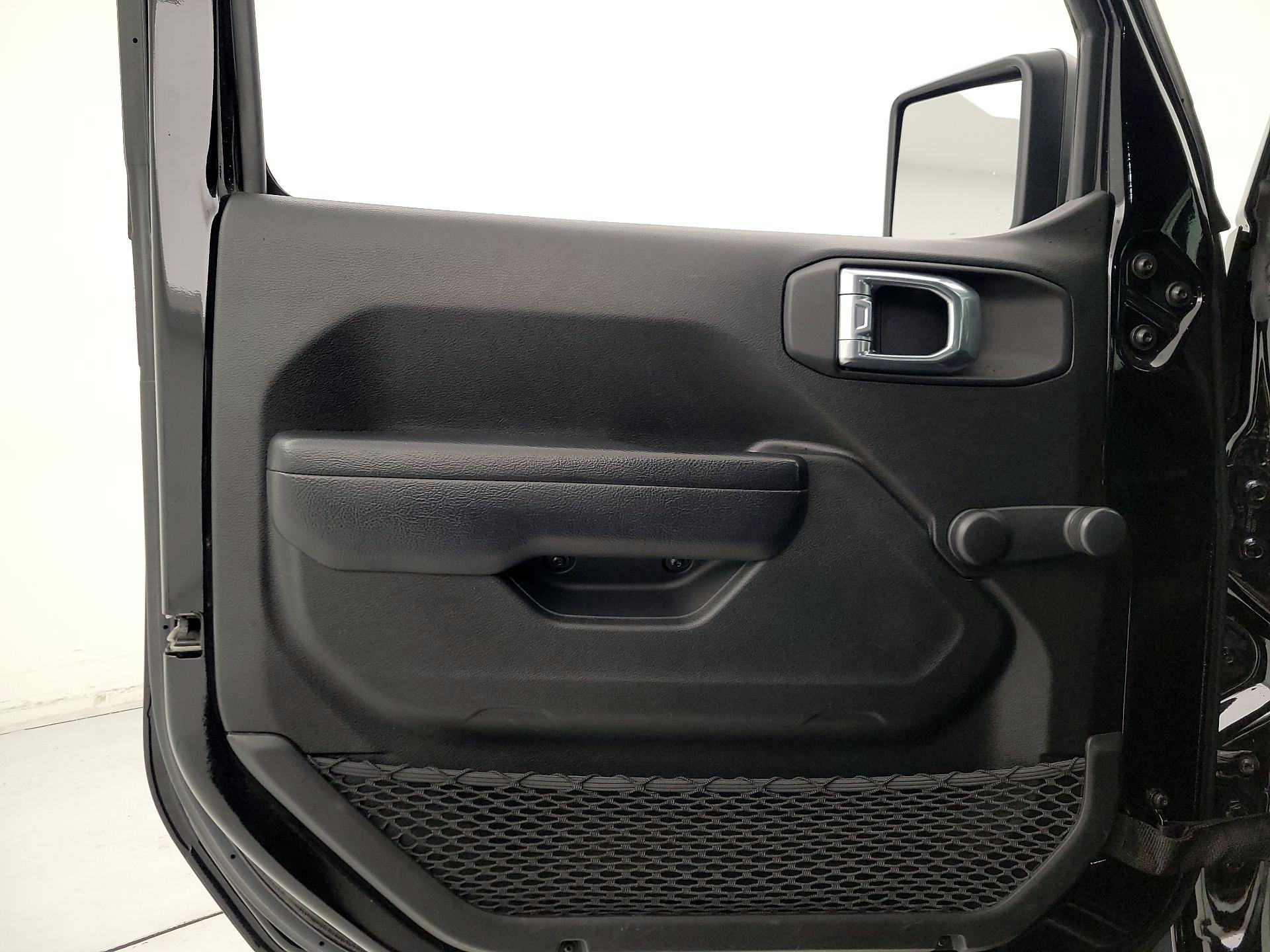 Thumbnail: 2024 Jeep Gladiator - 12