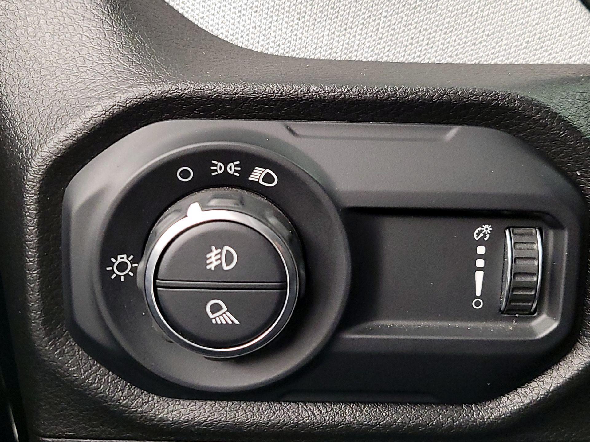 Thumbnail: 2024 Jeep Gladiator - 13