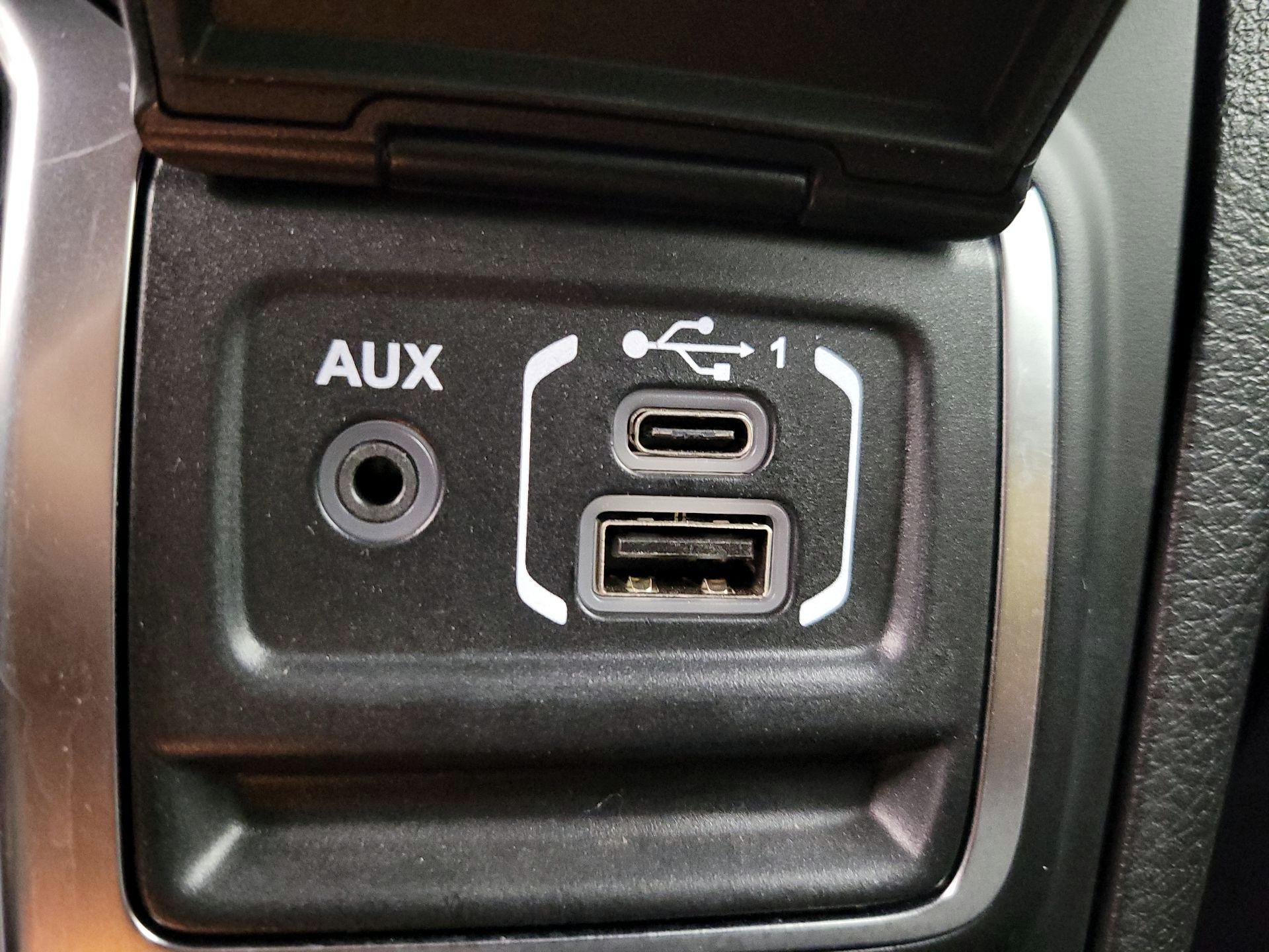 Thumbnail: 2024 Jeep Gladiator - 18