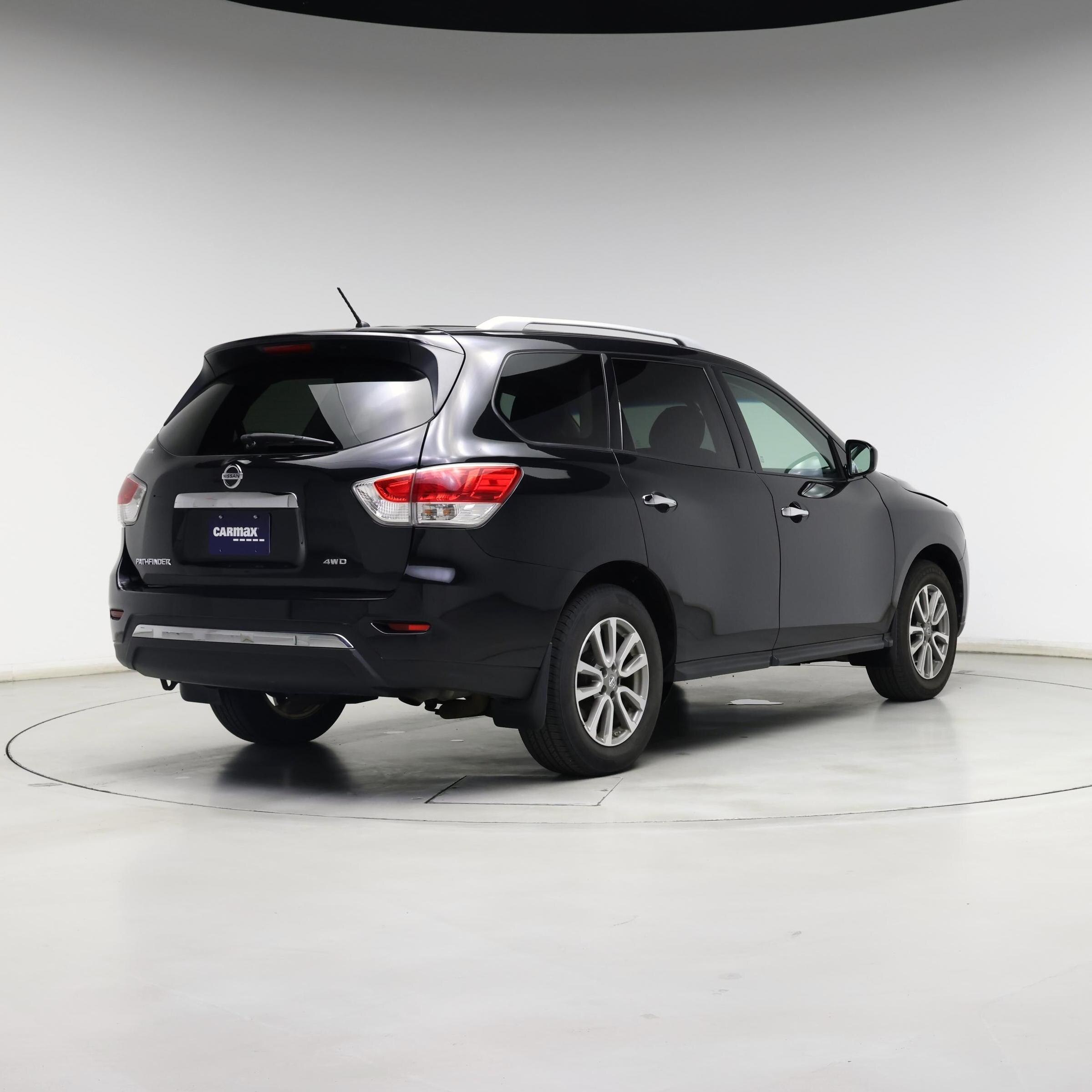 Thumbnail: 2016 Nissan Pathfinder - 8