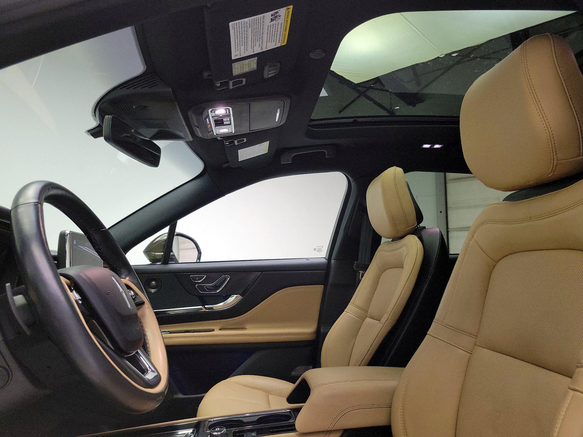 Thumbnail: 2020 Lincoln Corsair - 20